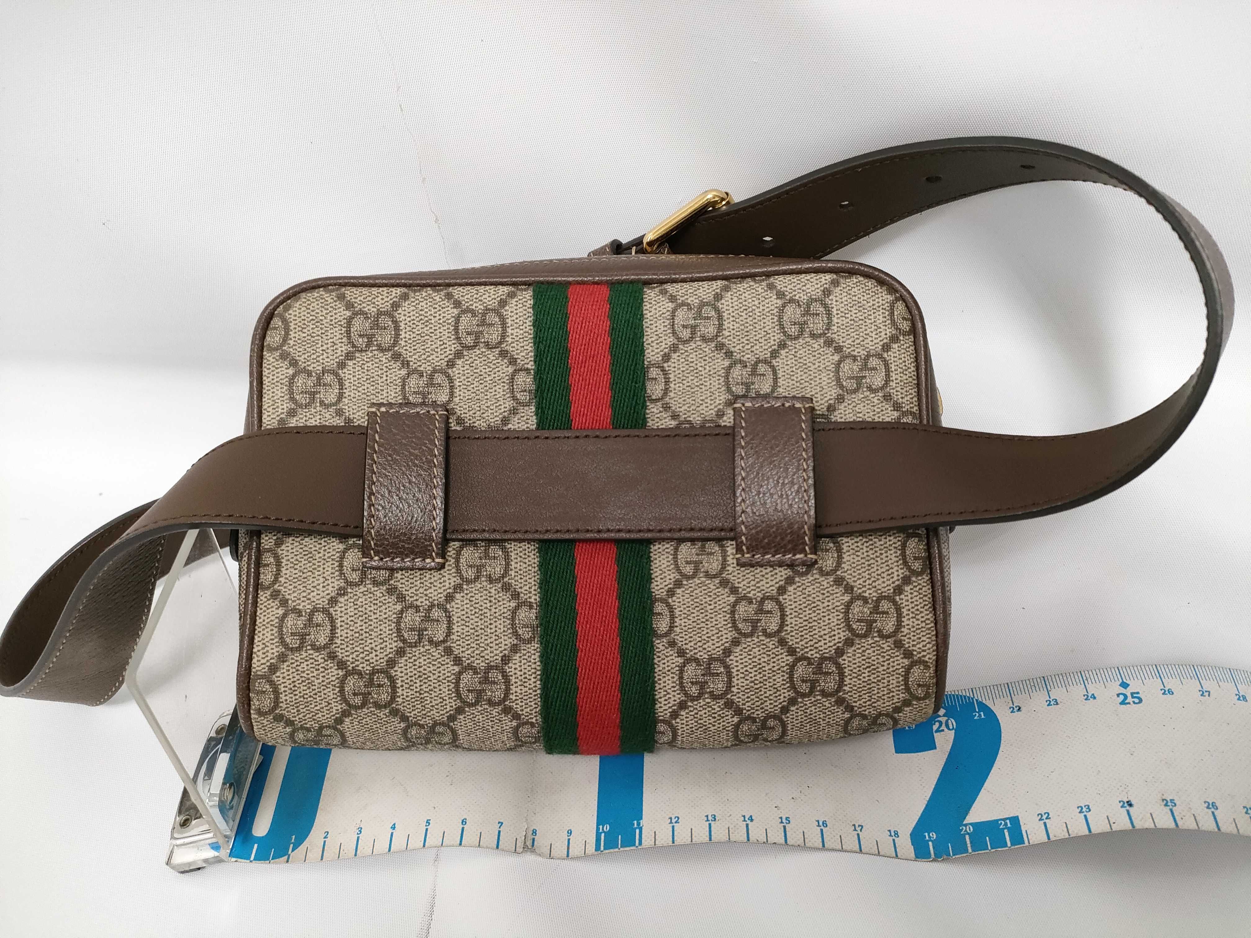 GG Supreme Shoulder Bag — view 2