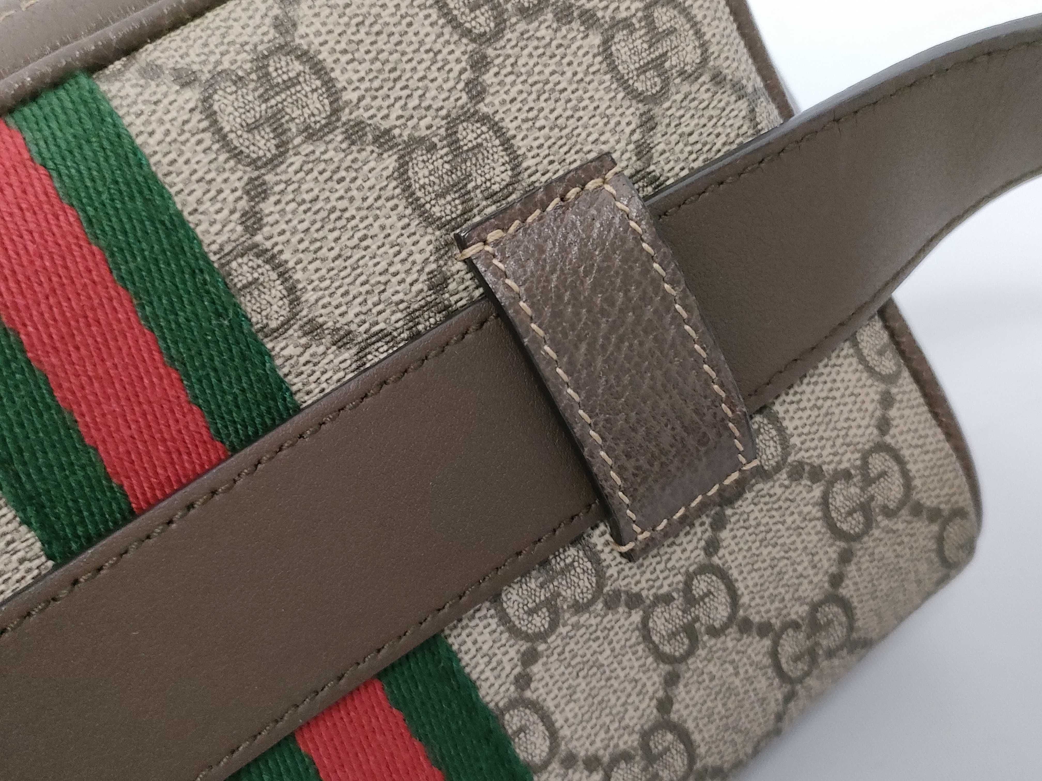 GG Supreme Shoulder Bag — view 6