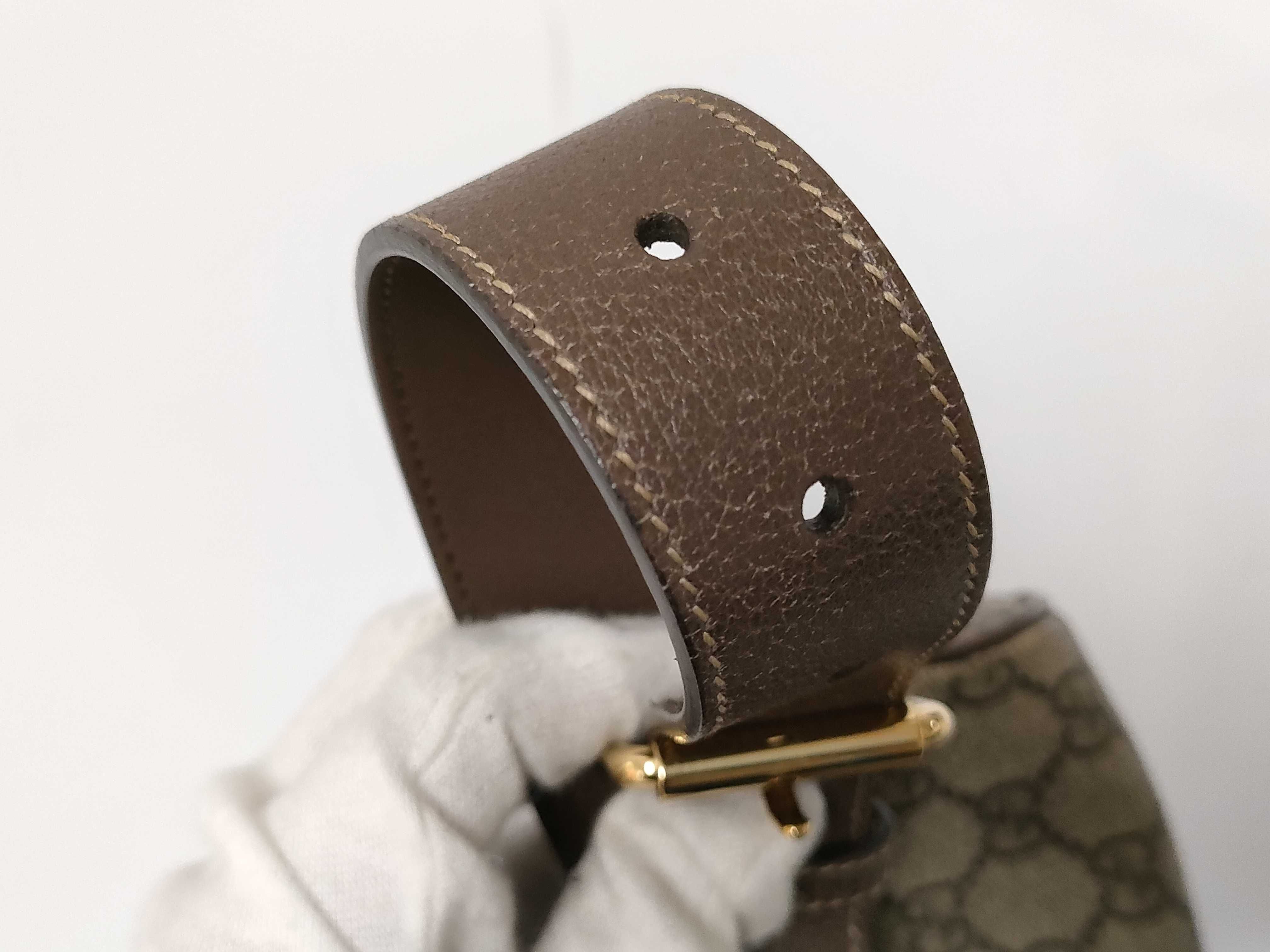 GG Supreme Shoulder Bag — view 7
