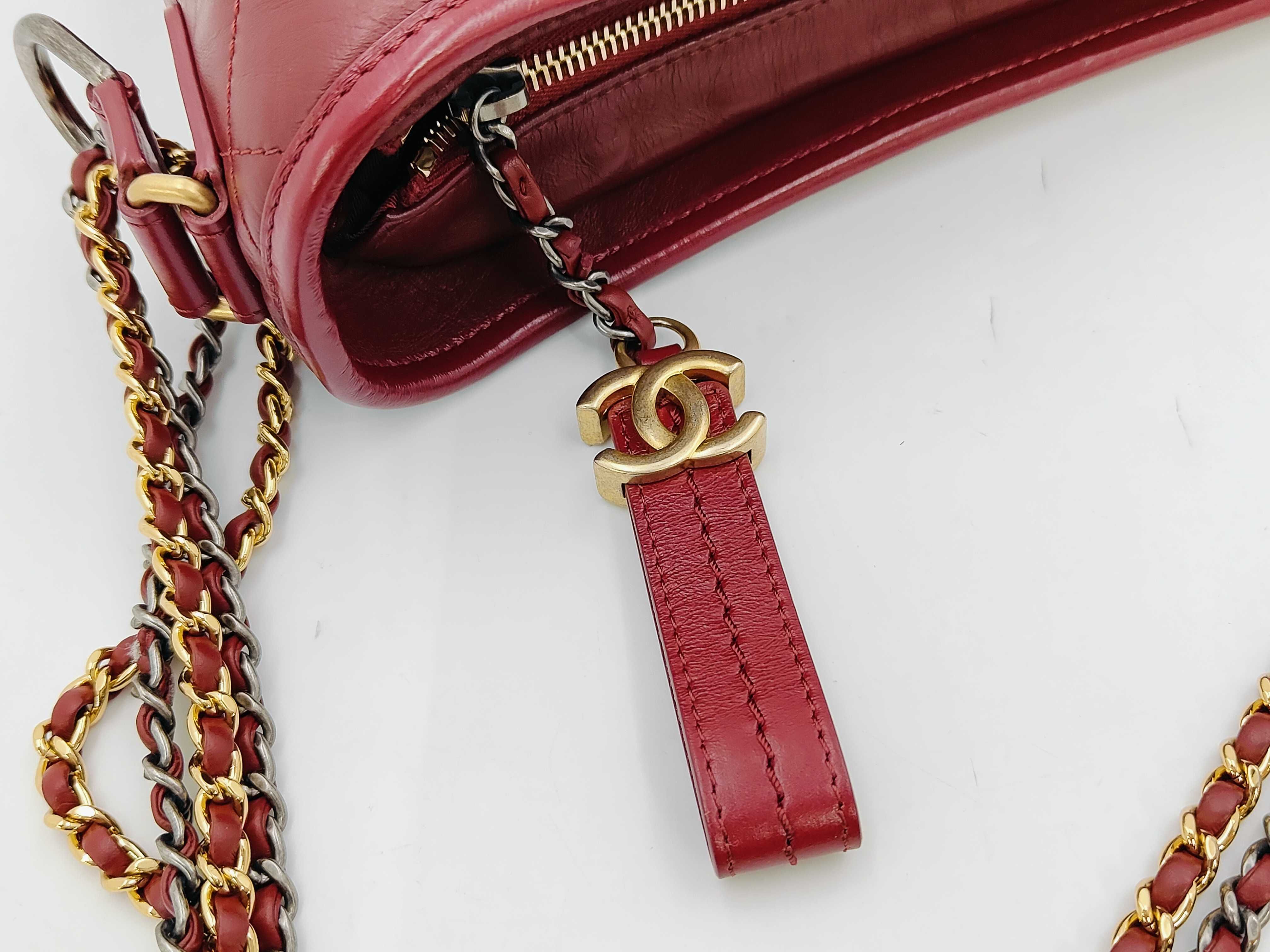 Gabrielle de Chanel Leather Shoulder Bag — view 12