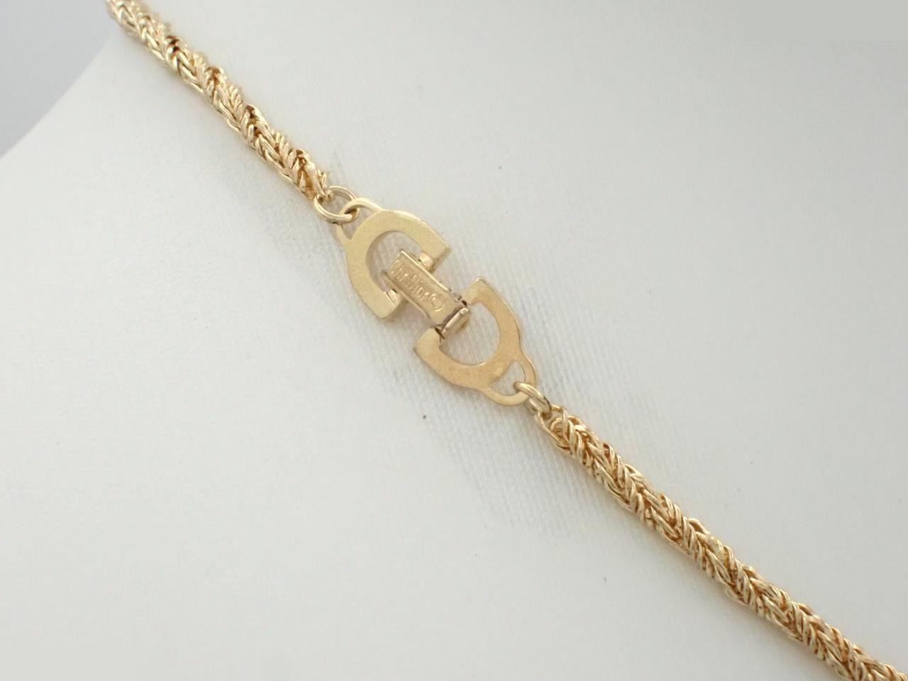Other line: Precious metal necklaces and pendants, neck circumference approximately 38 cm. — view 2