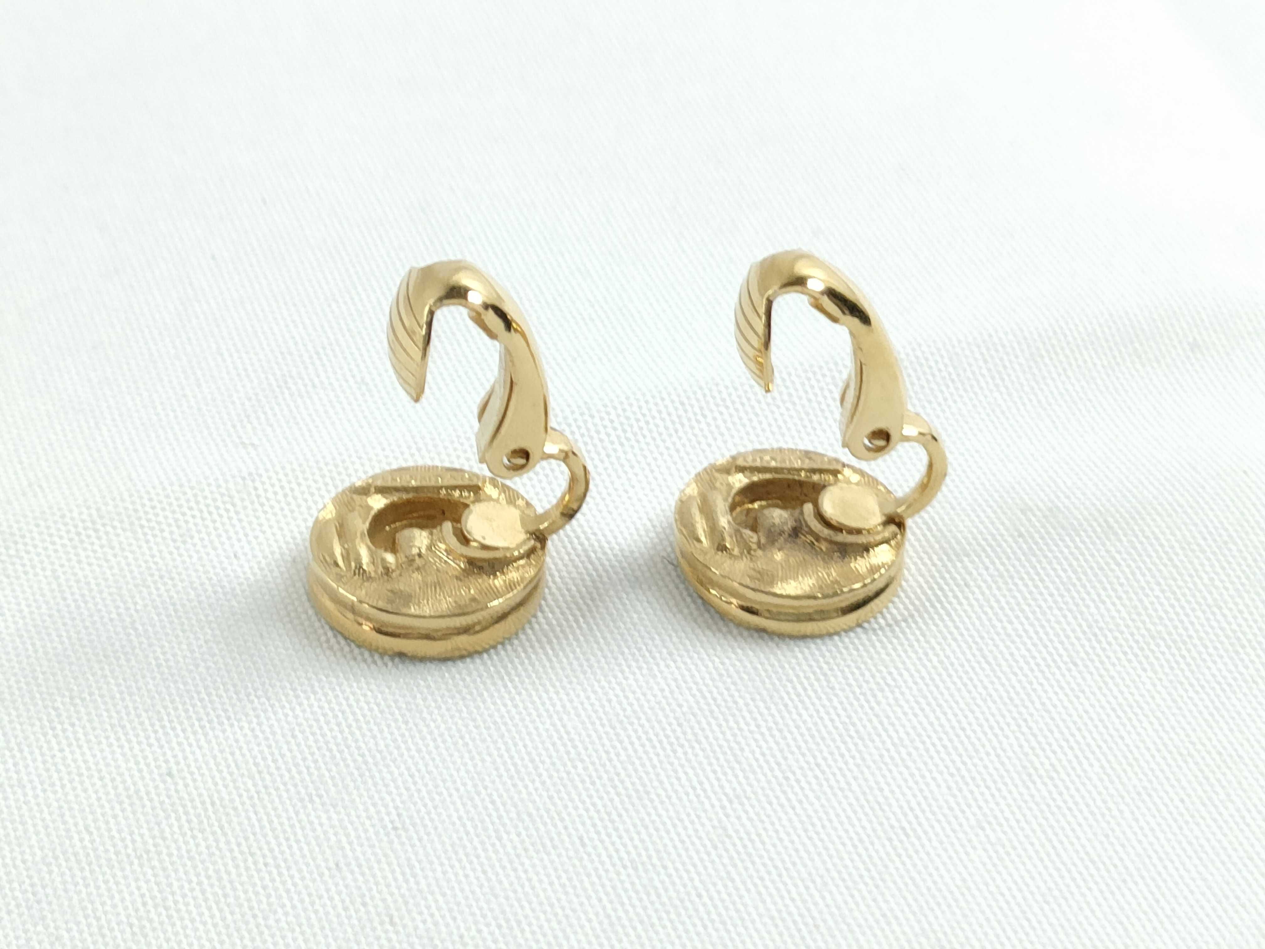 Earrings — view 3