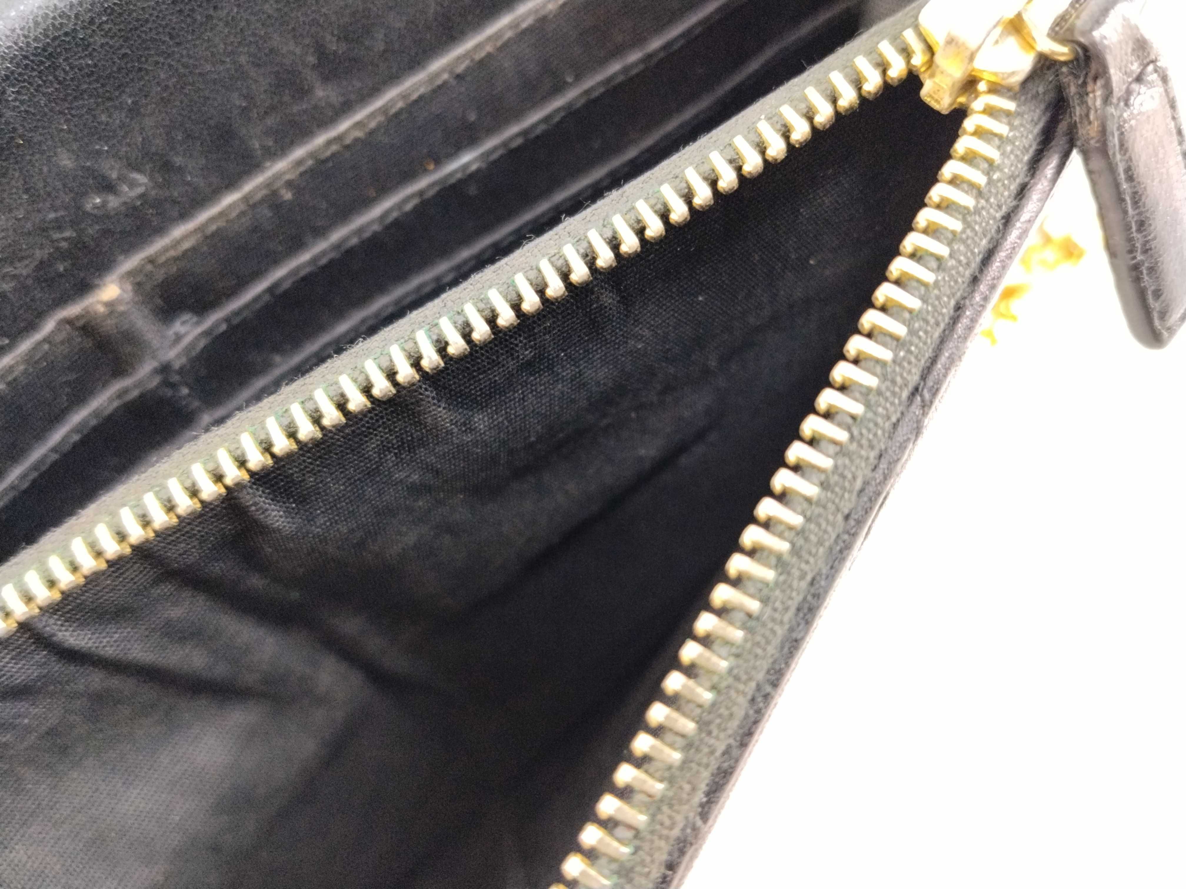 Chain Wallet Shoulder Bag — view 11
