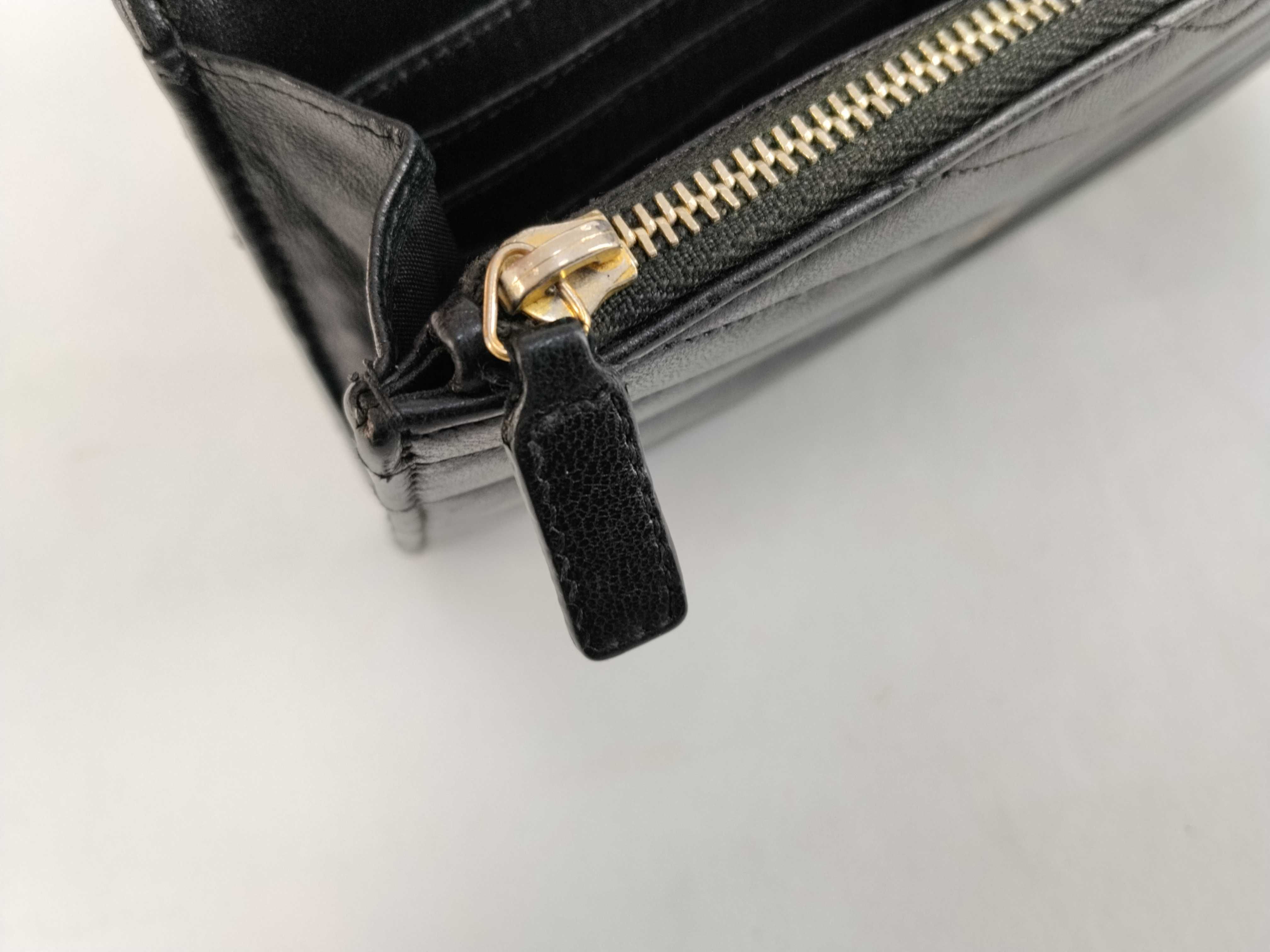 Chain Wallet Shoulder Bag — view 12