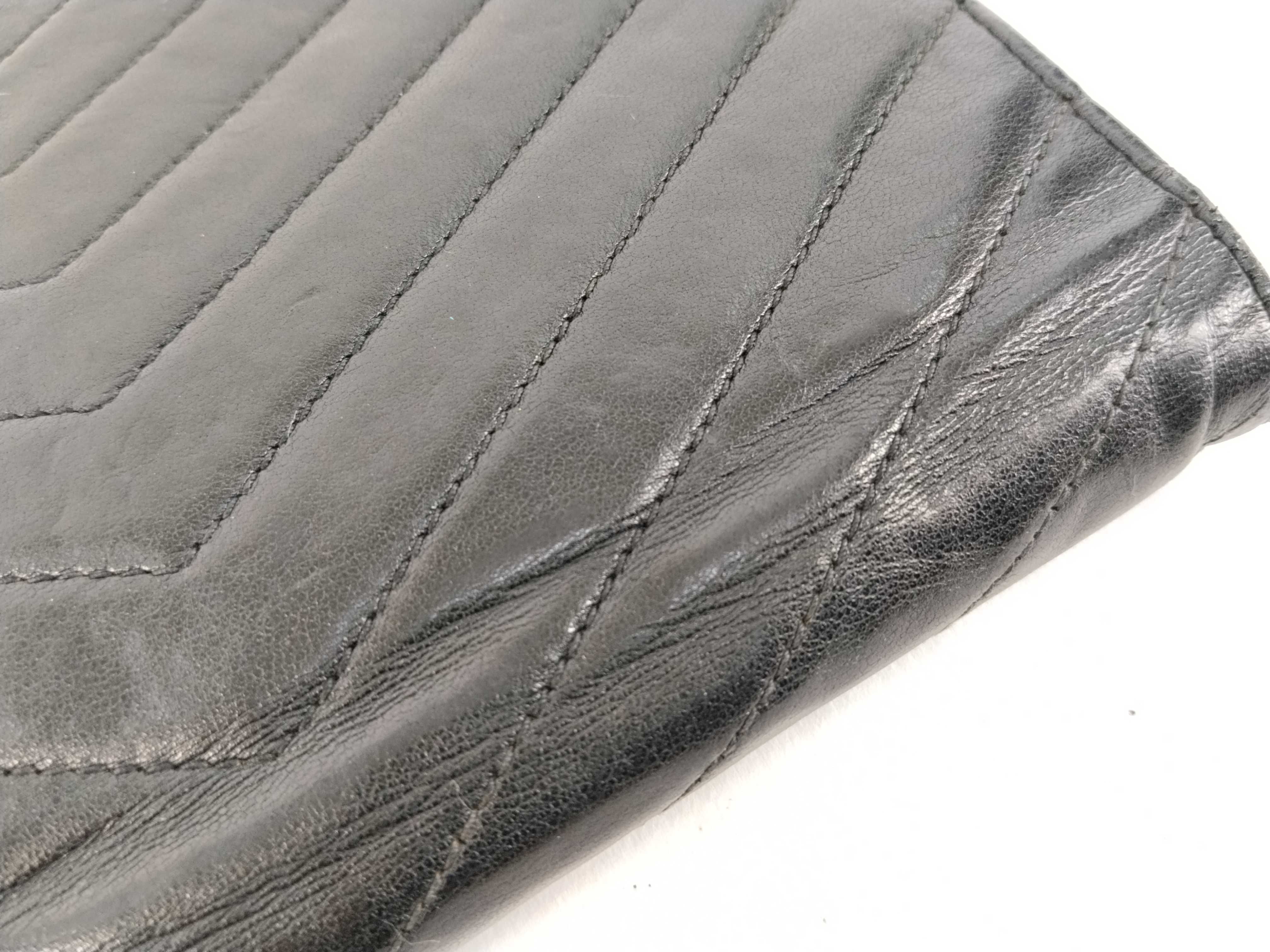 Chain Wallet Shoulder Bag — view 15