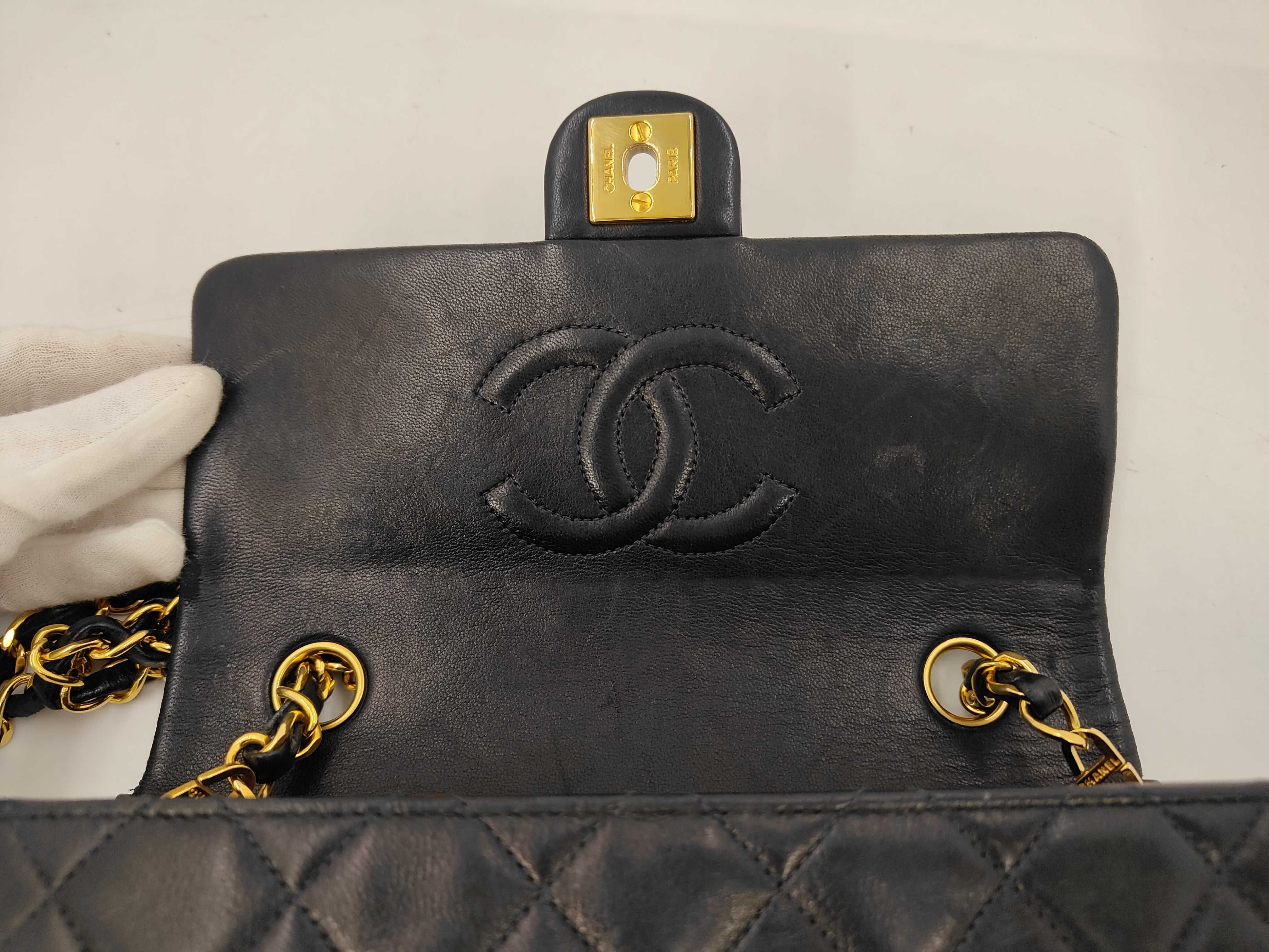 Lambskin Matelassé Single Chain Shoulder Bag (No. 2) — view 11