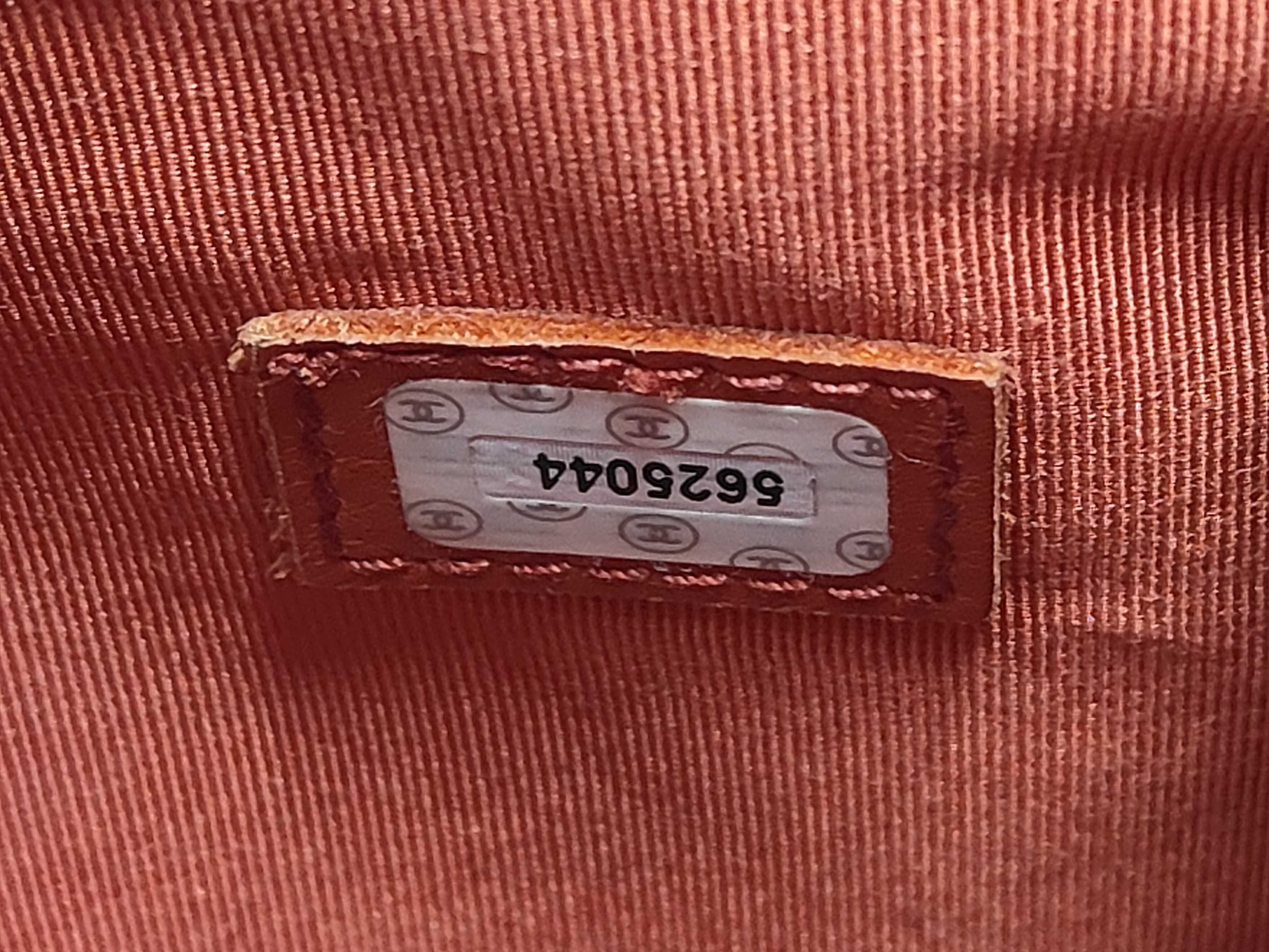 Caviar Skin Shoulder Bag with Logo Charm, Red — view 10