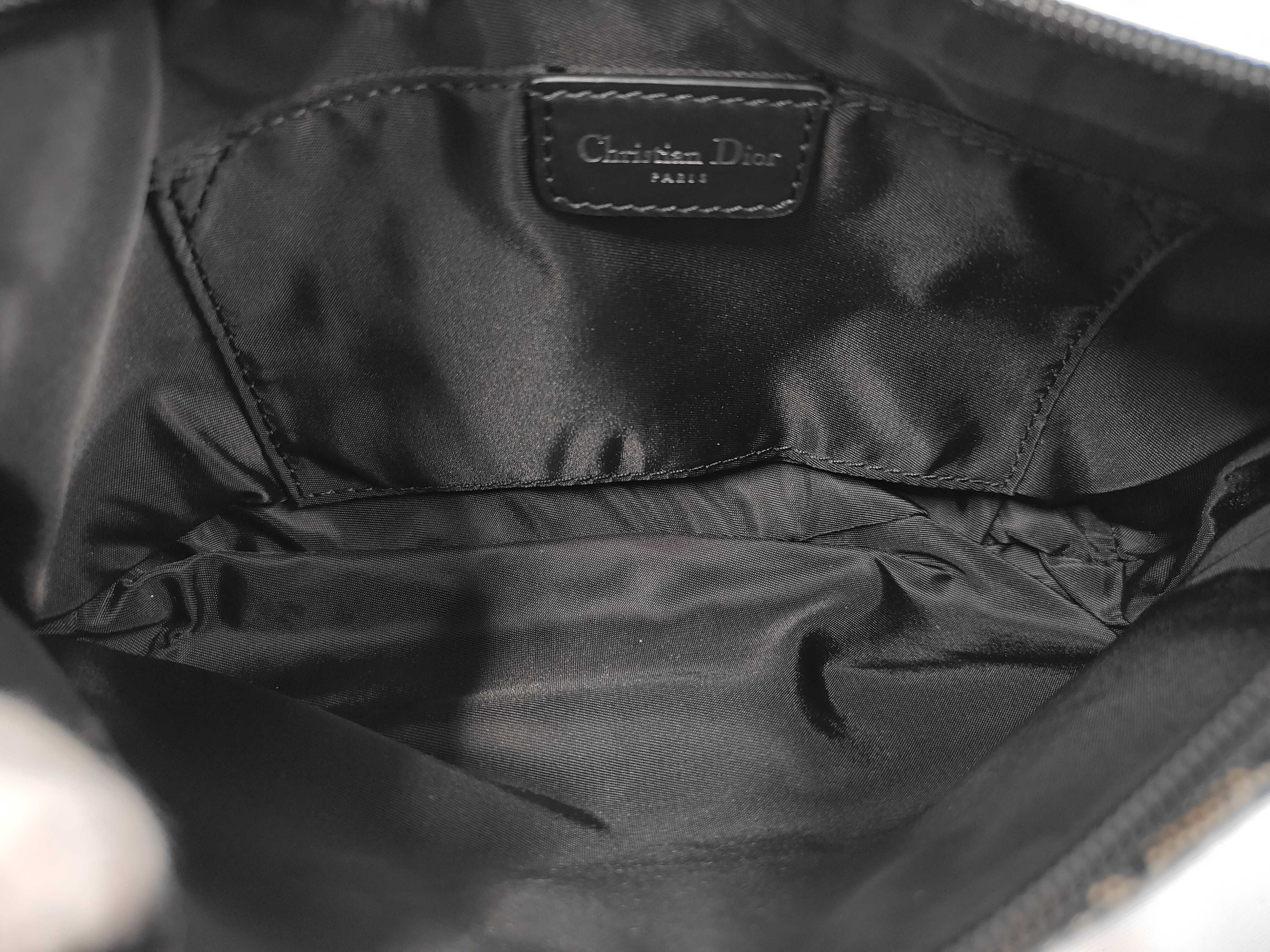 Trotter One-Shoulder Bag (Shoulder Bag) — view 8
