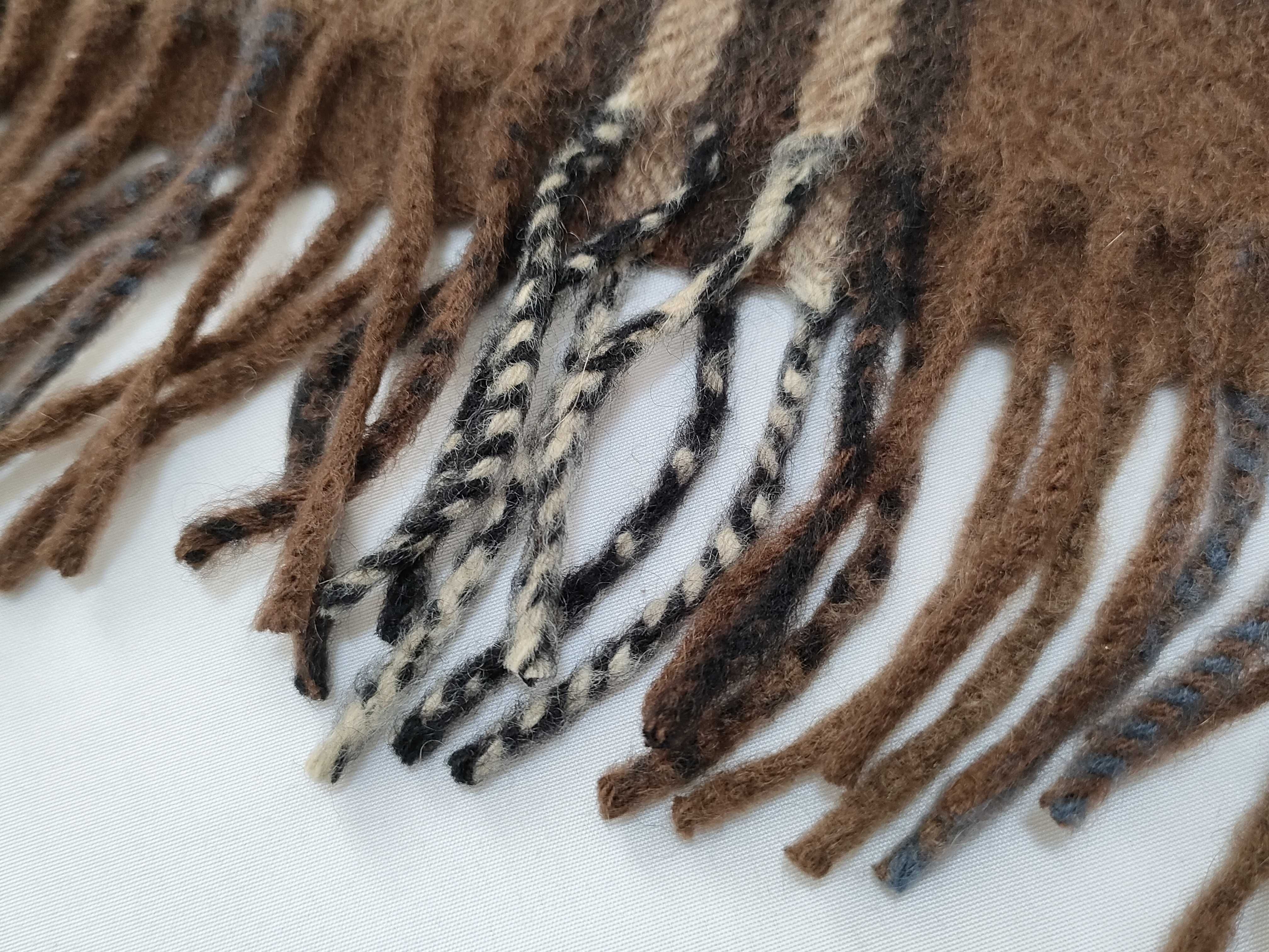 Scarf and other accessories — view 3