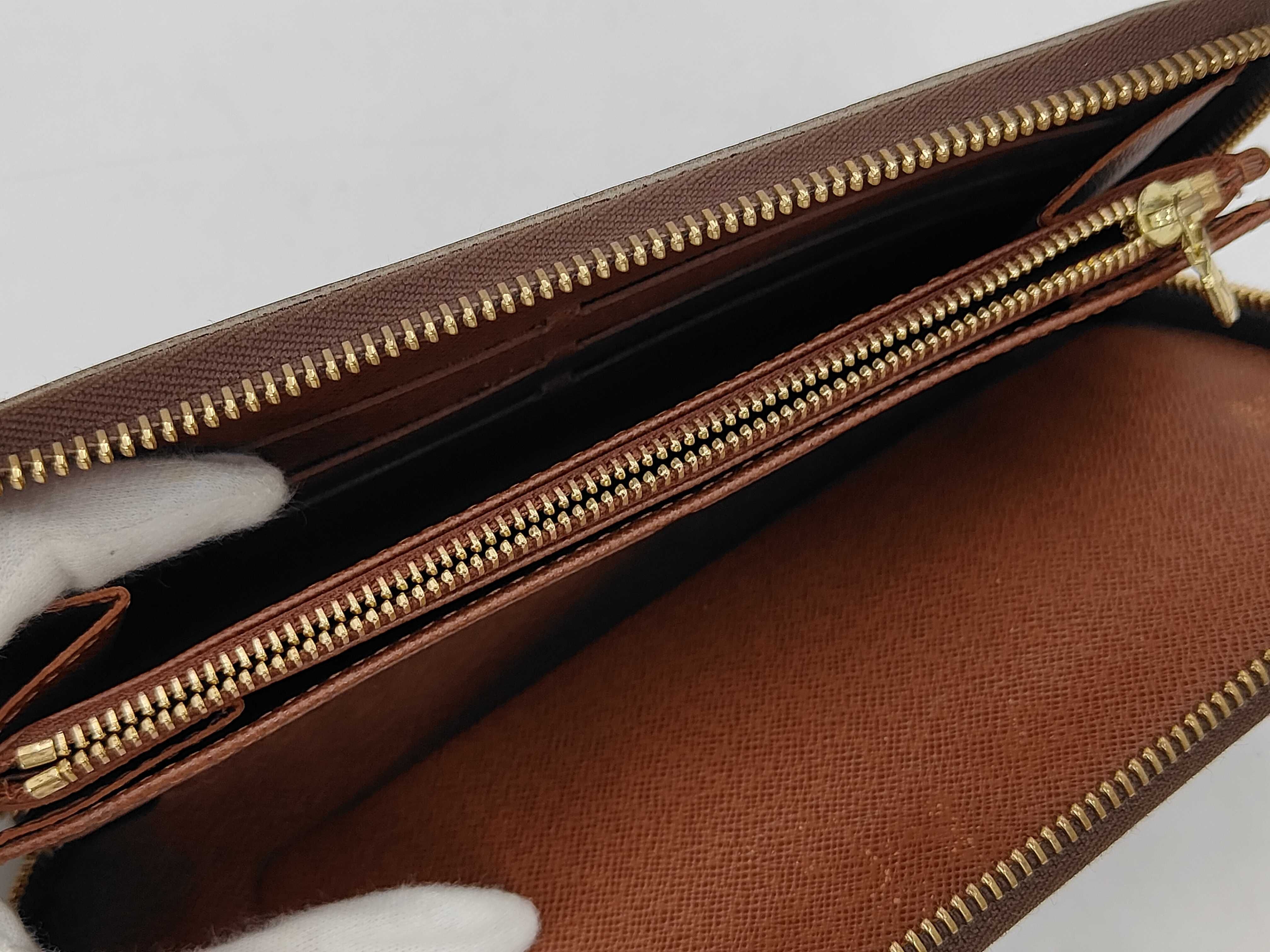 Monogram Louis Vuitton Monogram Zippy Organizer VI0026 Wallet — view 4
