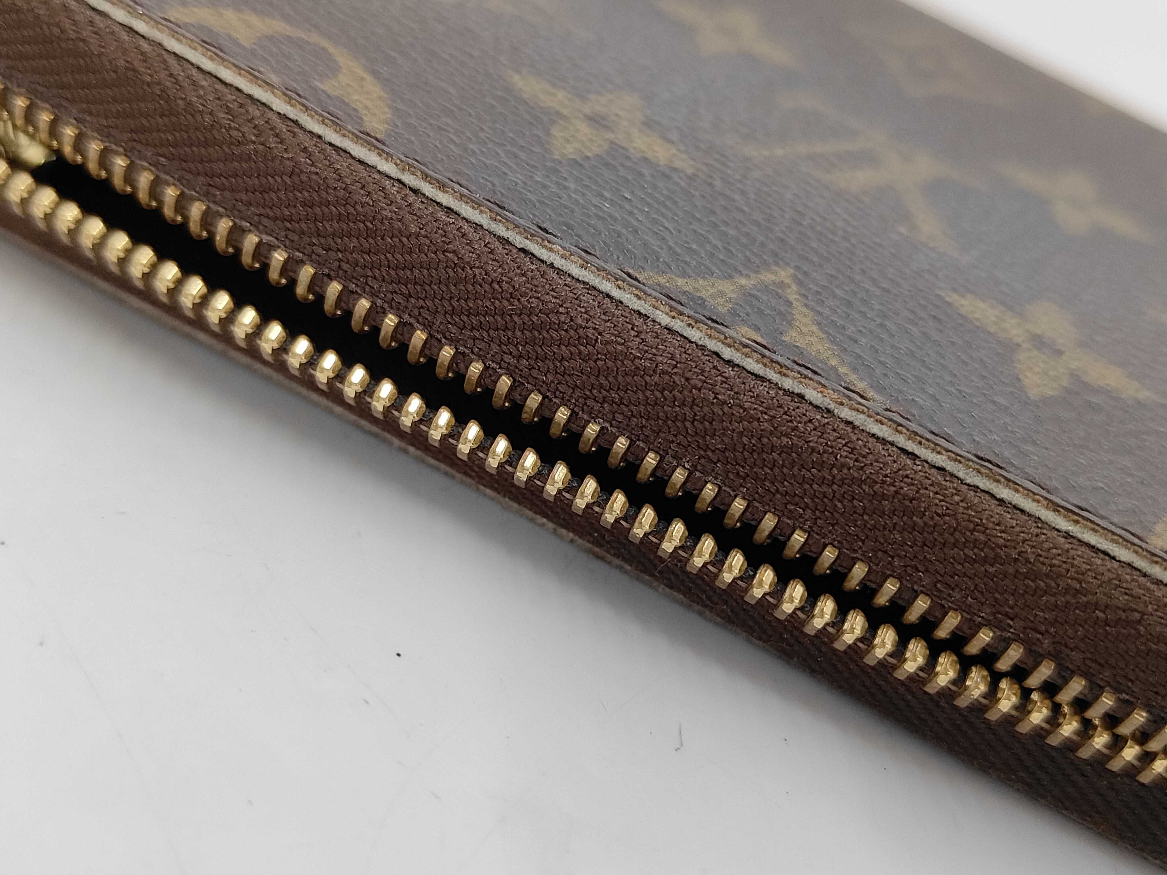 Monogram Louis Vuitton Monogram Zippy Organizer VI0026 Wallet — view 9