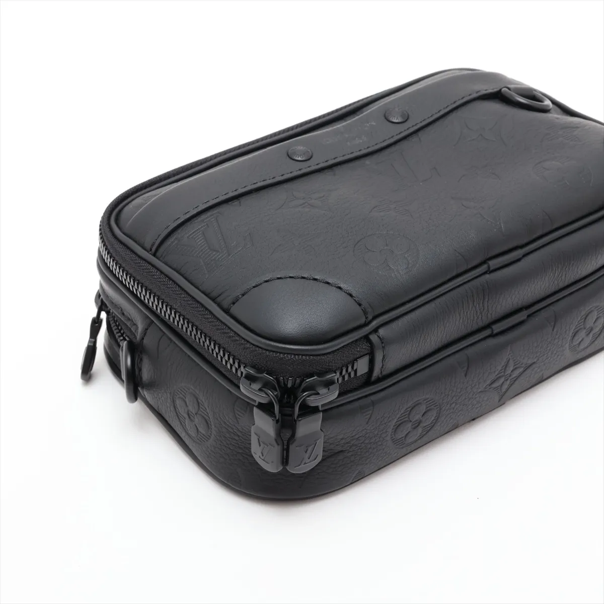 Monogram Shadow Alpha Wearable Wallet NV M82544 Black (RFID responsive) — view 4