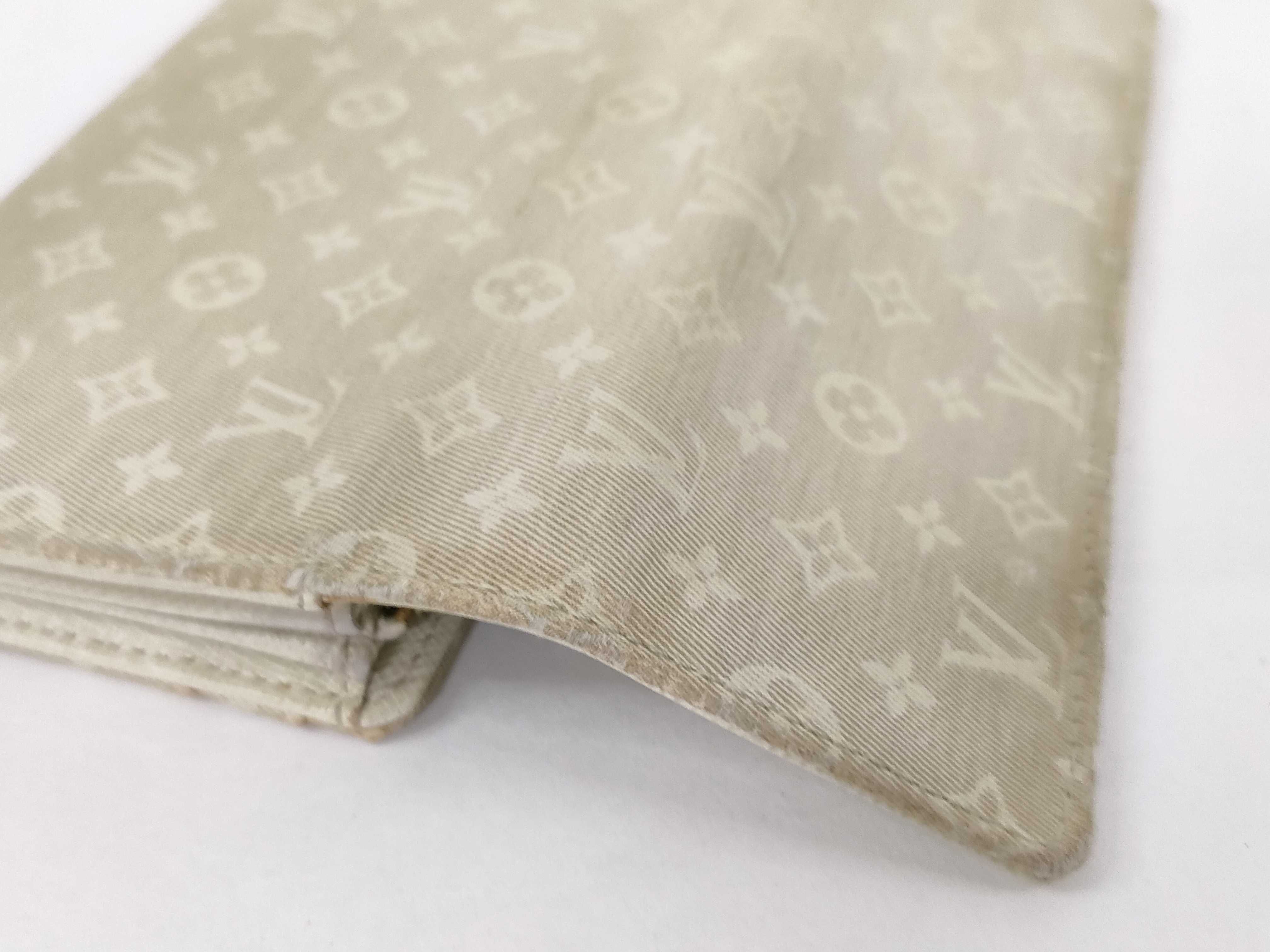 Monogram Mini Run Portefeuille Sara Wallet — view 15