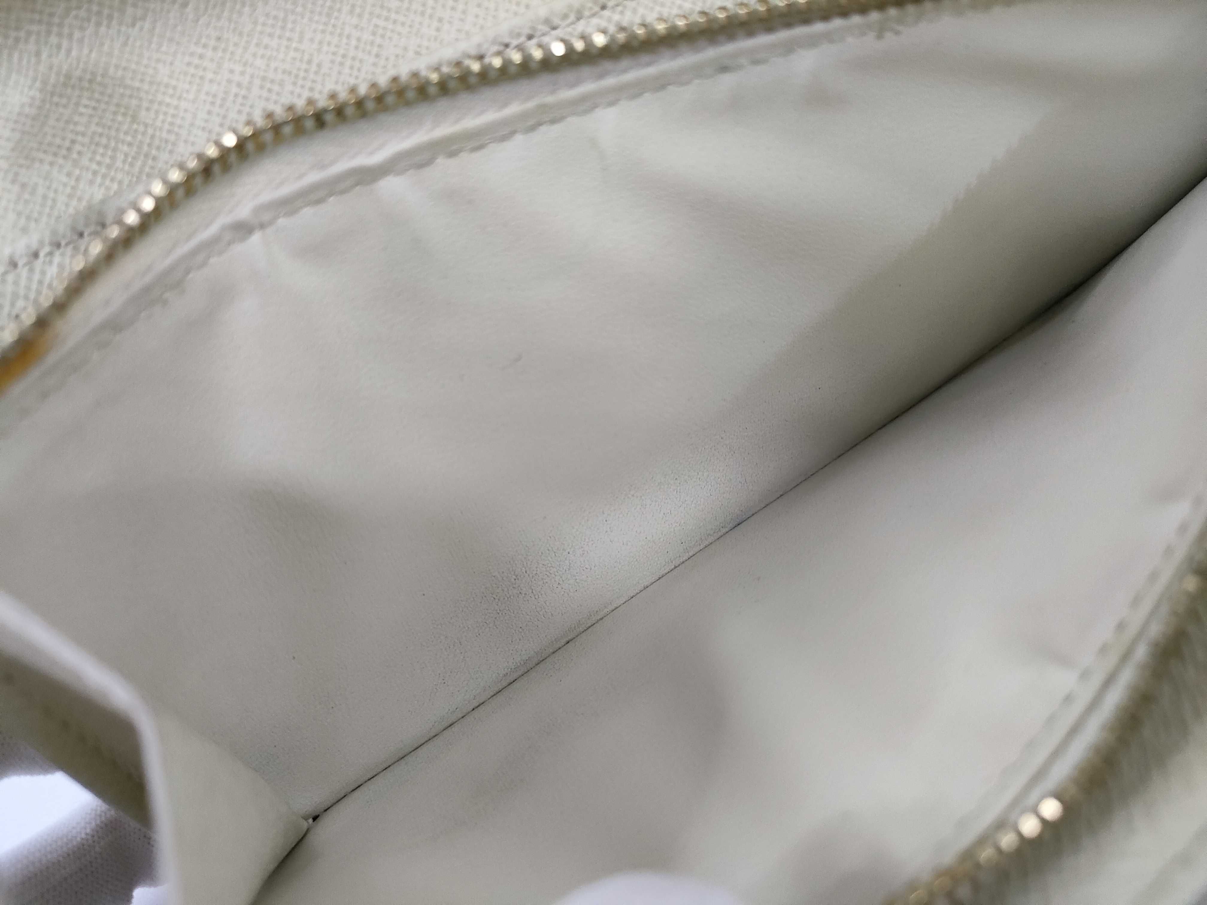Monogram Mini Run Portefeuille Sara Wallet — view 10