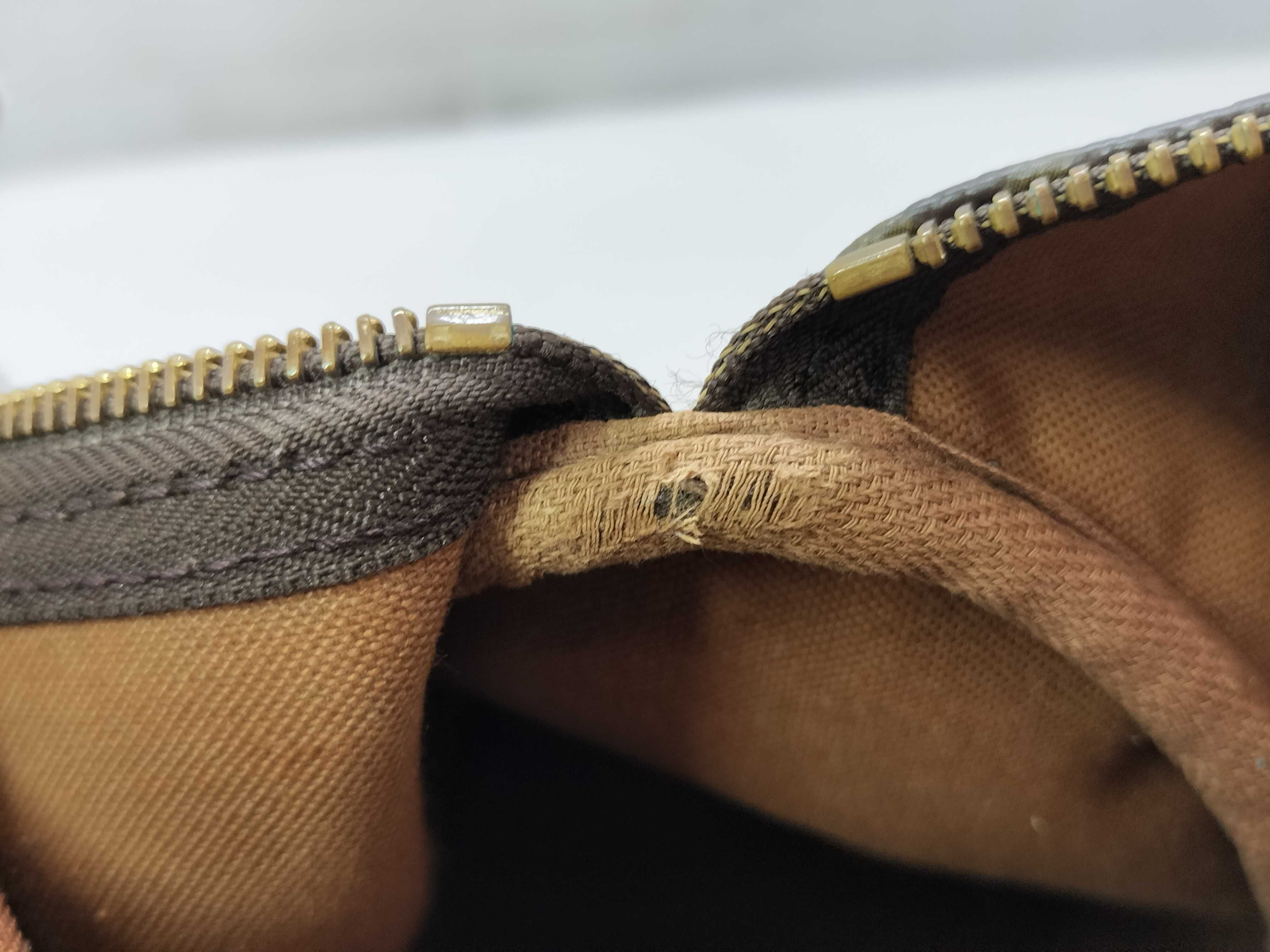 Monogram Louis Vuitton Speedy 35 Handbag — view 12