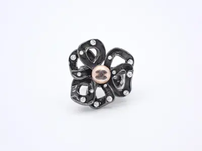 03A Camellia Pearl Rhinestone Ring, Size #13