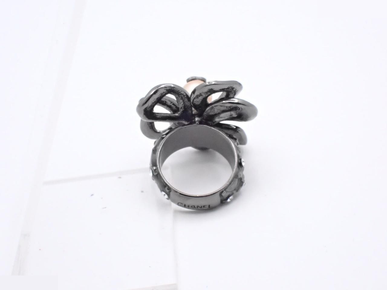 03A Camellia Pearl Rhinestone Ring, Size #13 — view 2