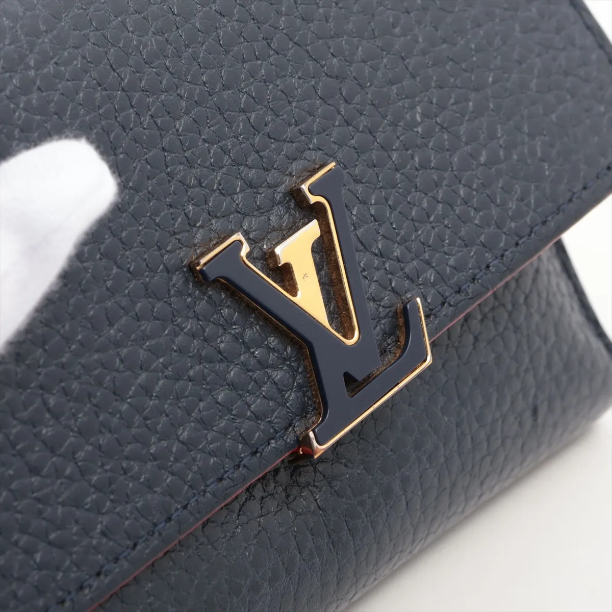 Taurillon Portefeuille Capucines Compact M63741 Marine Rouge Compact Wallet RFID response — view 9