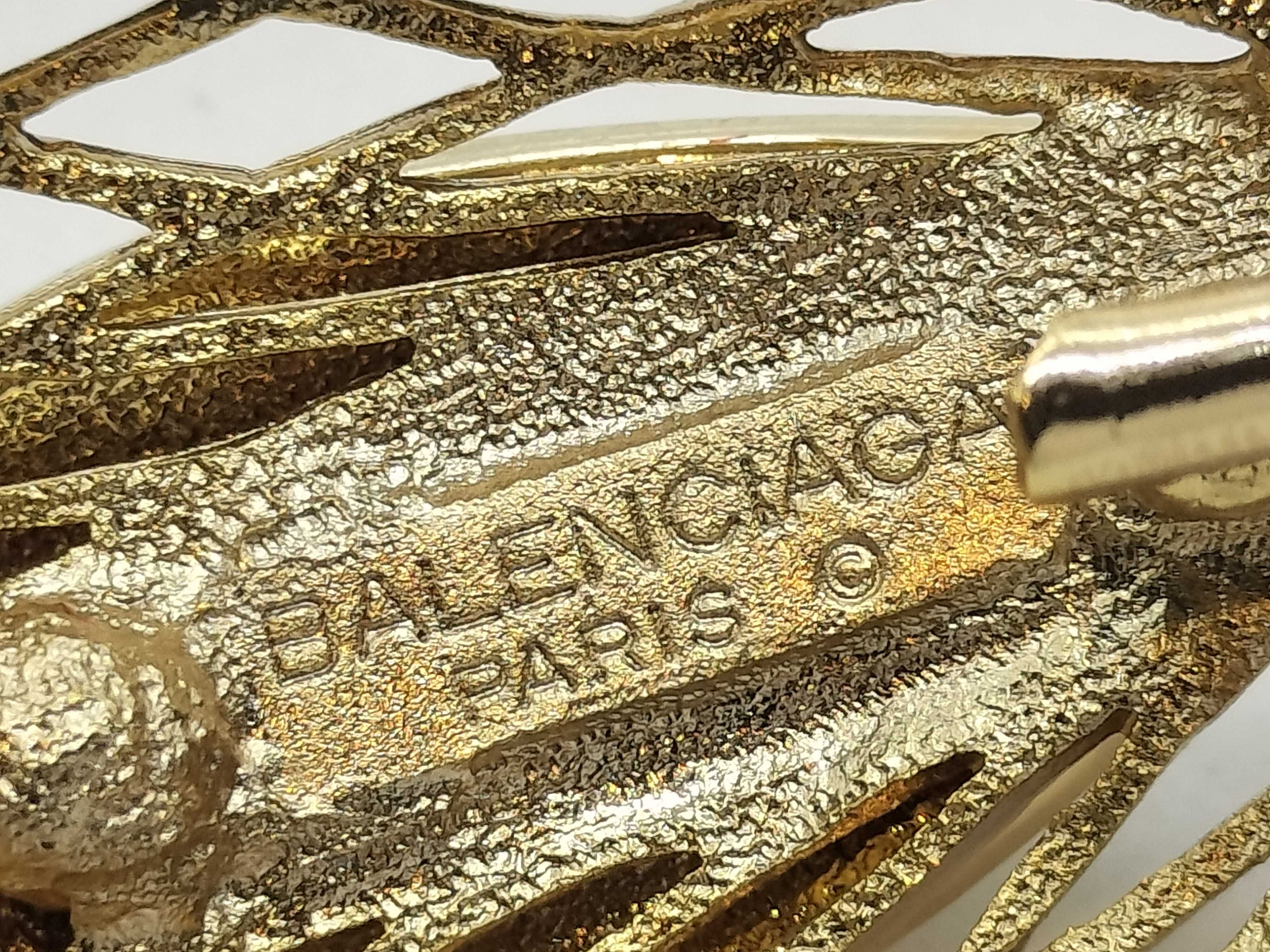 Gold Brooch — view 5