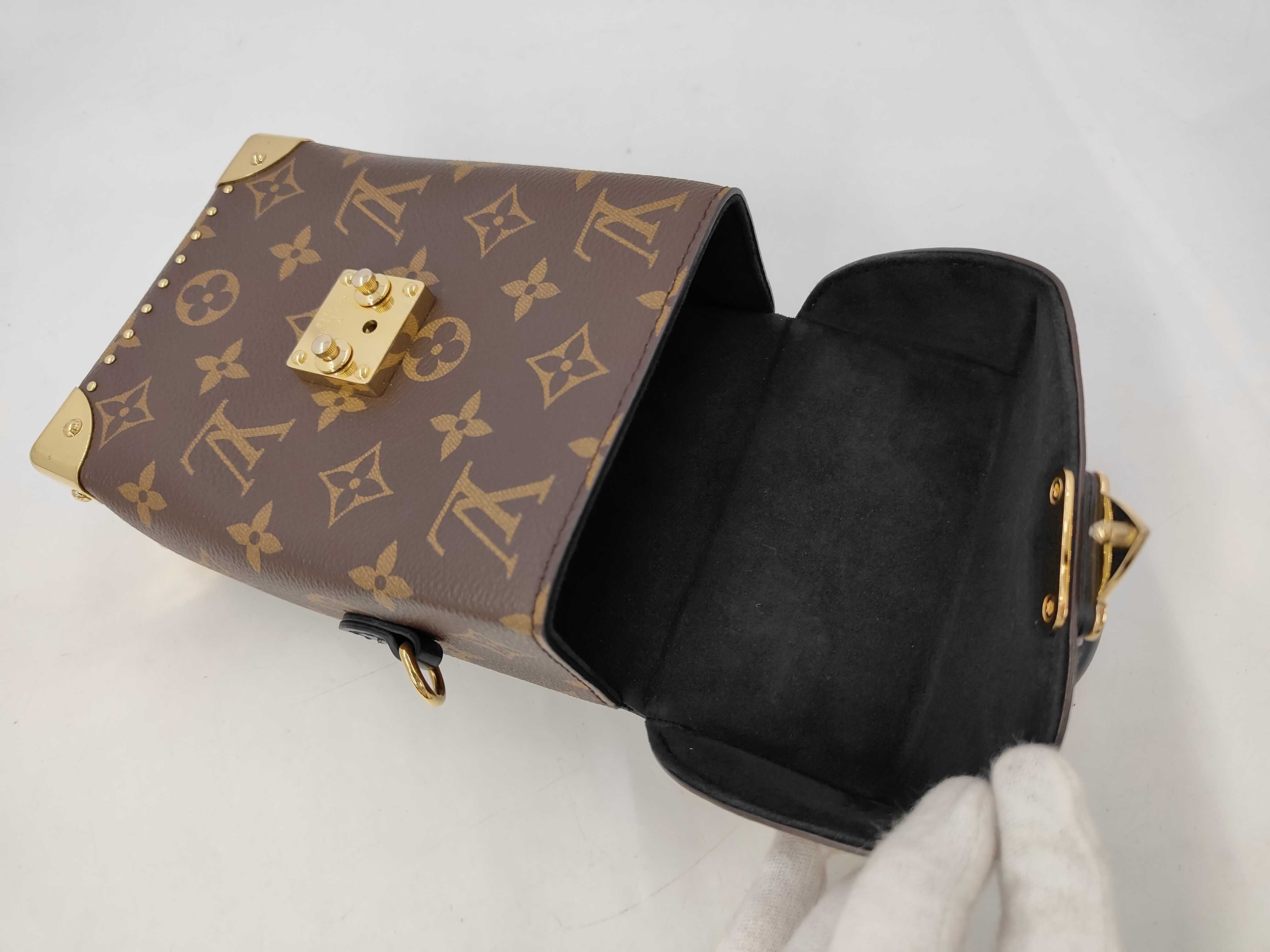 Monogram Reverse Camera Box with Strap M82465 IC Shoulder Bag — view 8