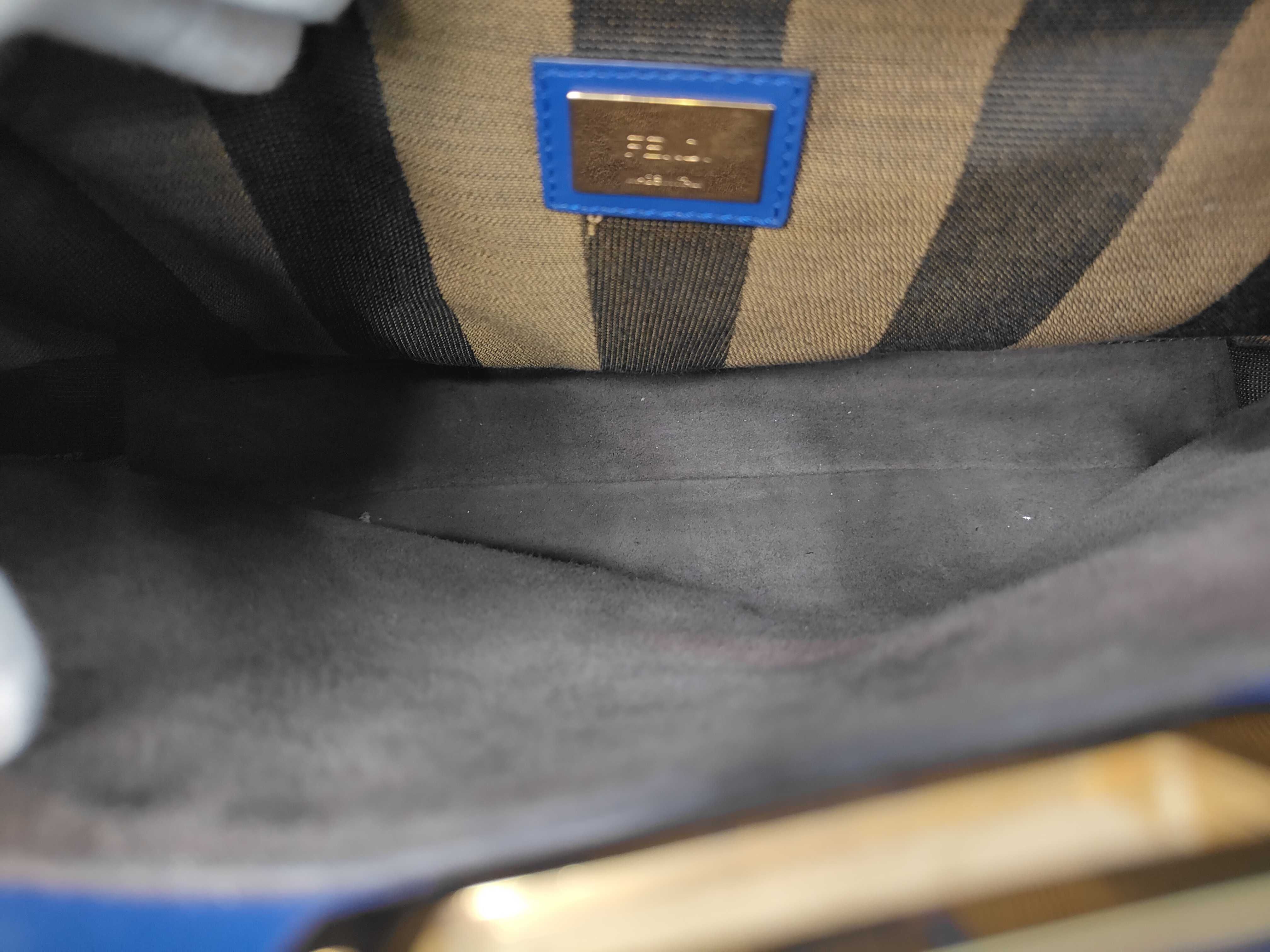 Peekaboo 2-way Leather Shoulder Bag/Handbag — view 7