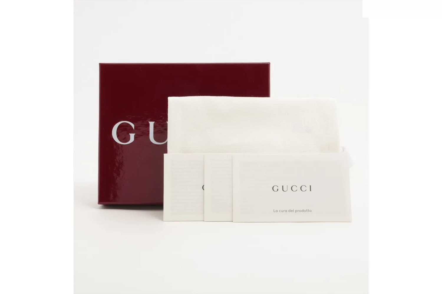 GG Supreme 768244 Leather Bi-fold Wallet — view 8