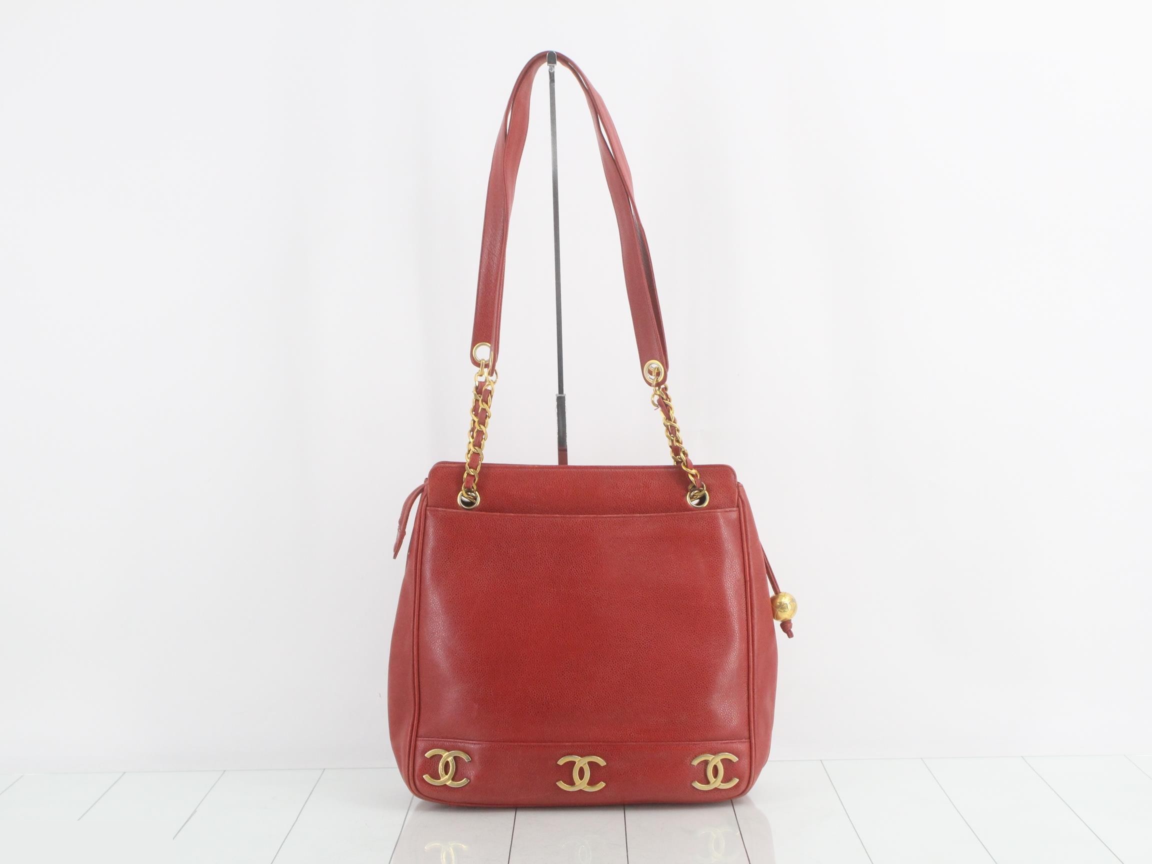Caviar skin shoulder bag — view 2