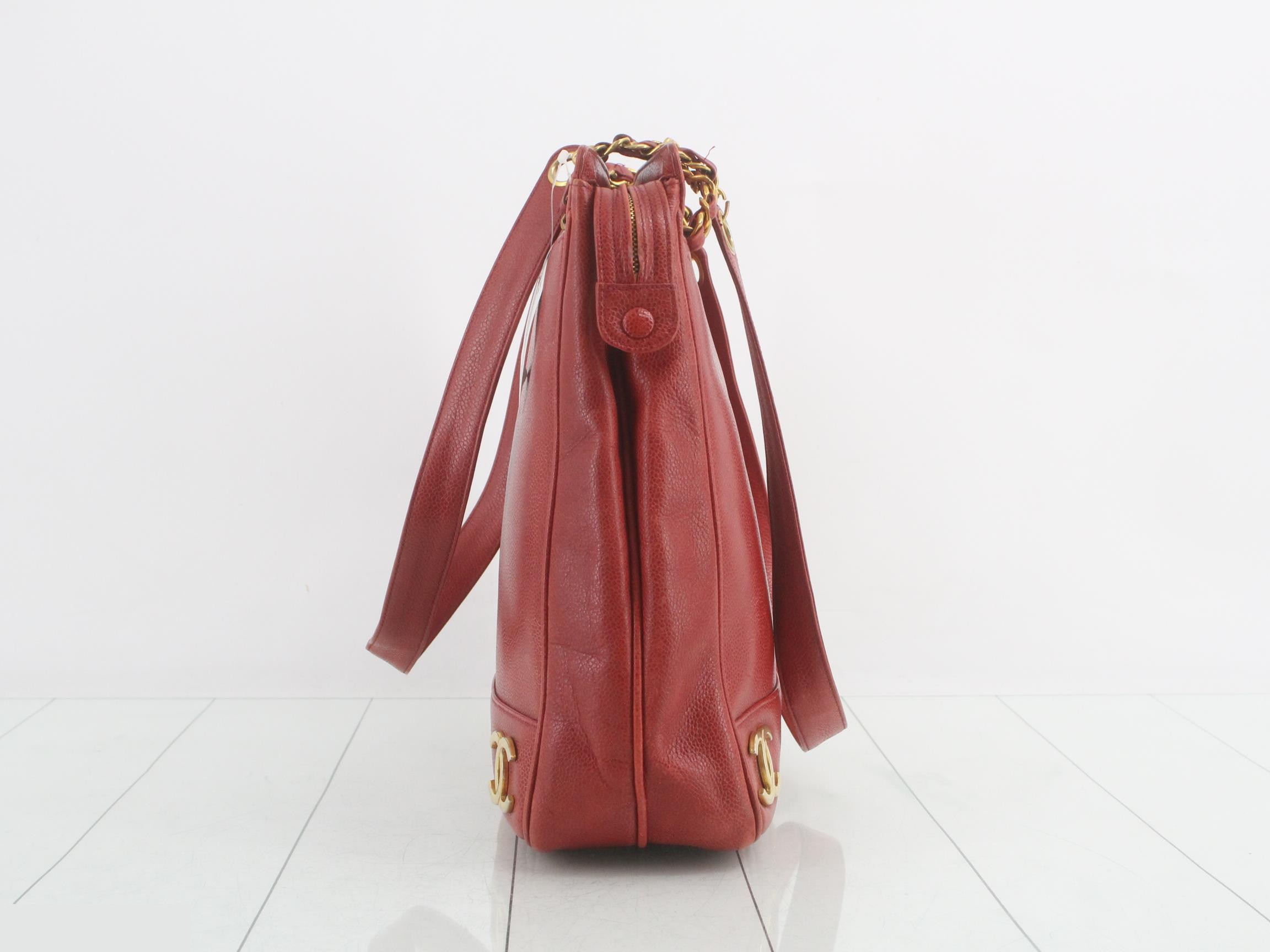 Caviar skin shoulder bag — view 3