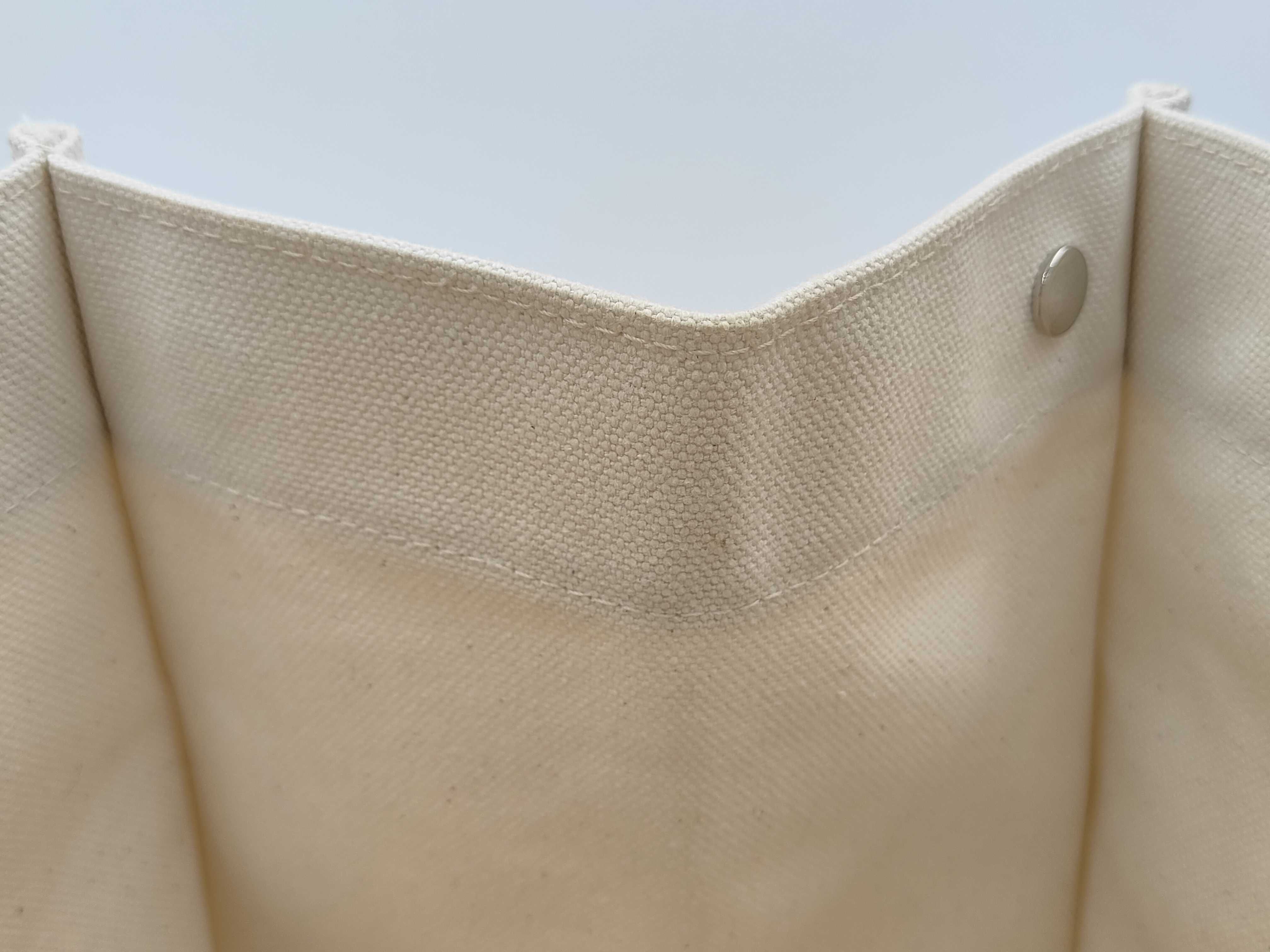Bora GM Tote Bag — view 6