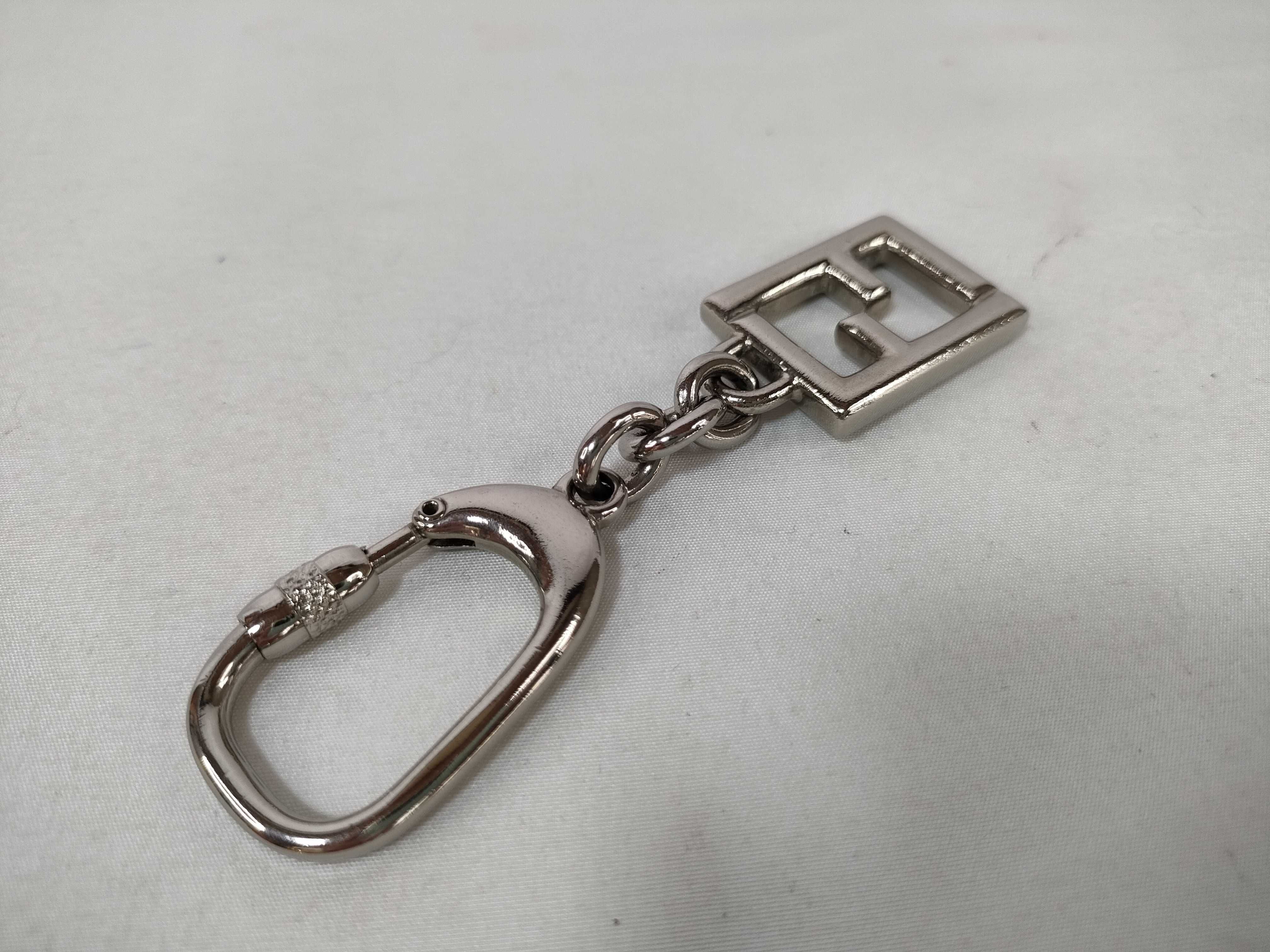 charm — view 6