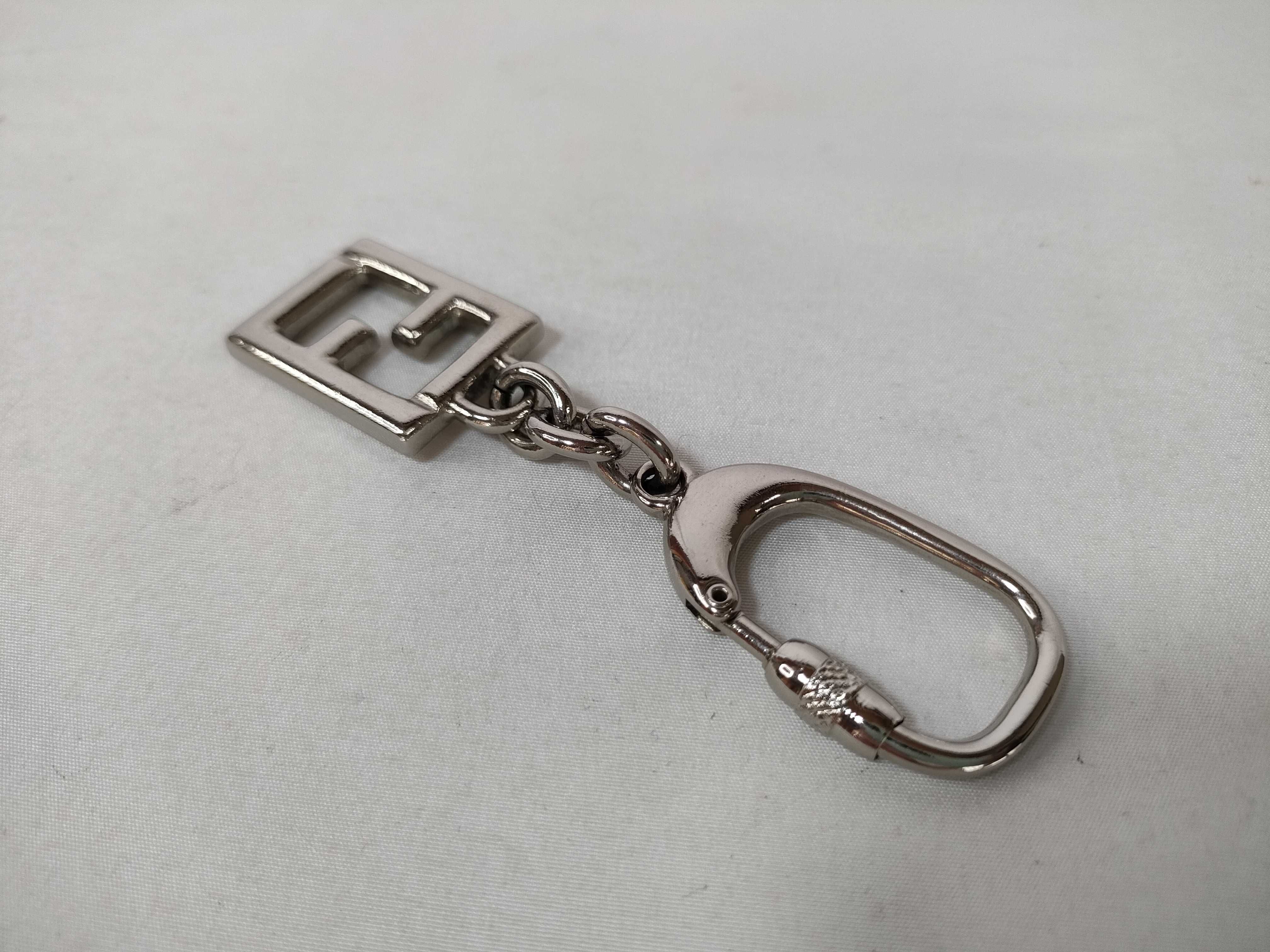 charm — view 7