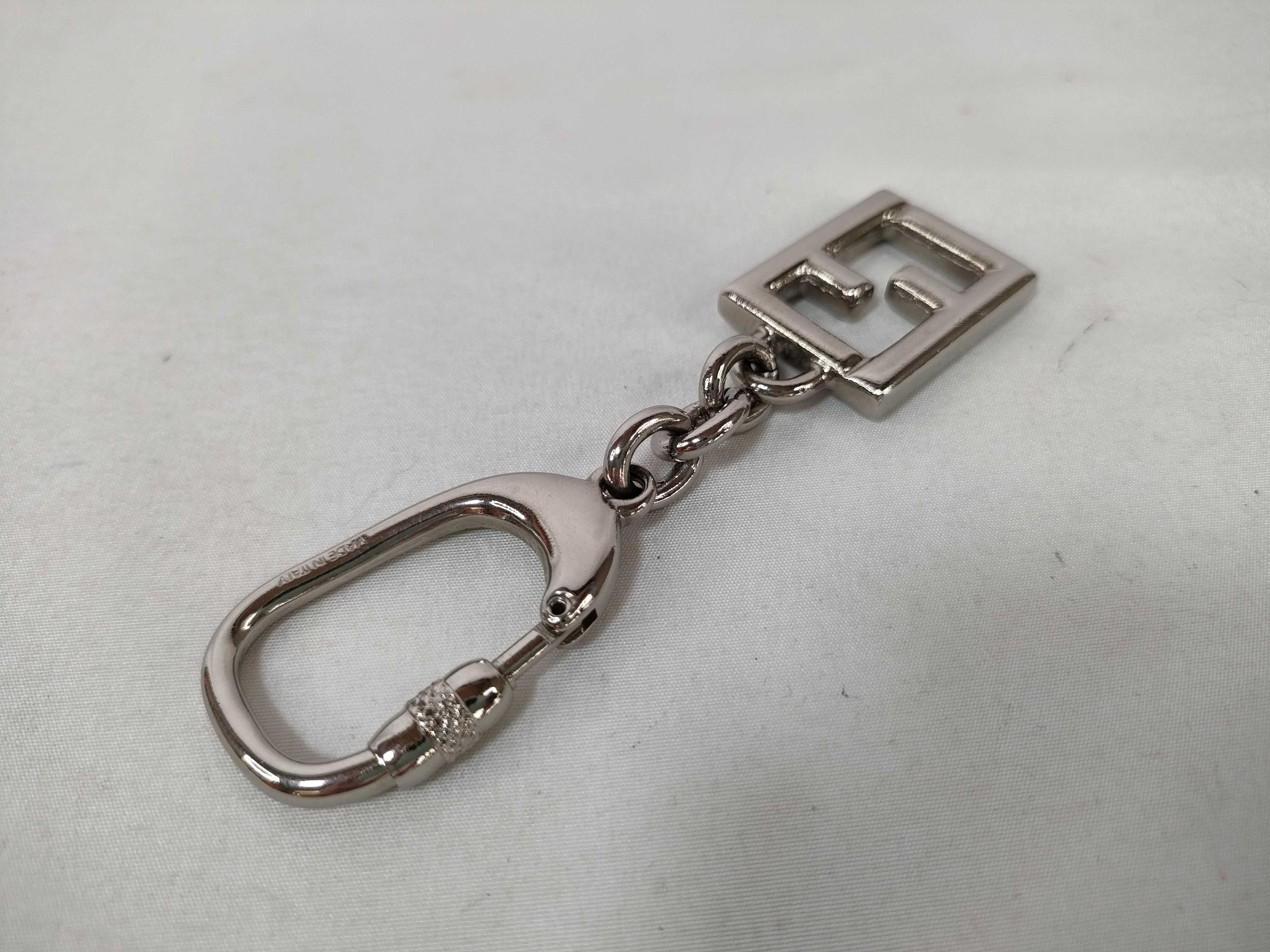charm — view 10
