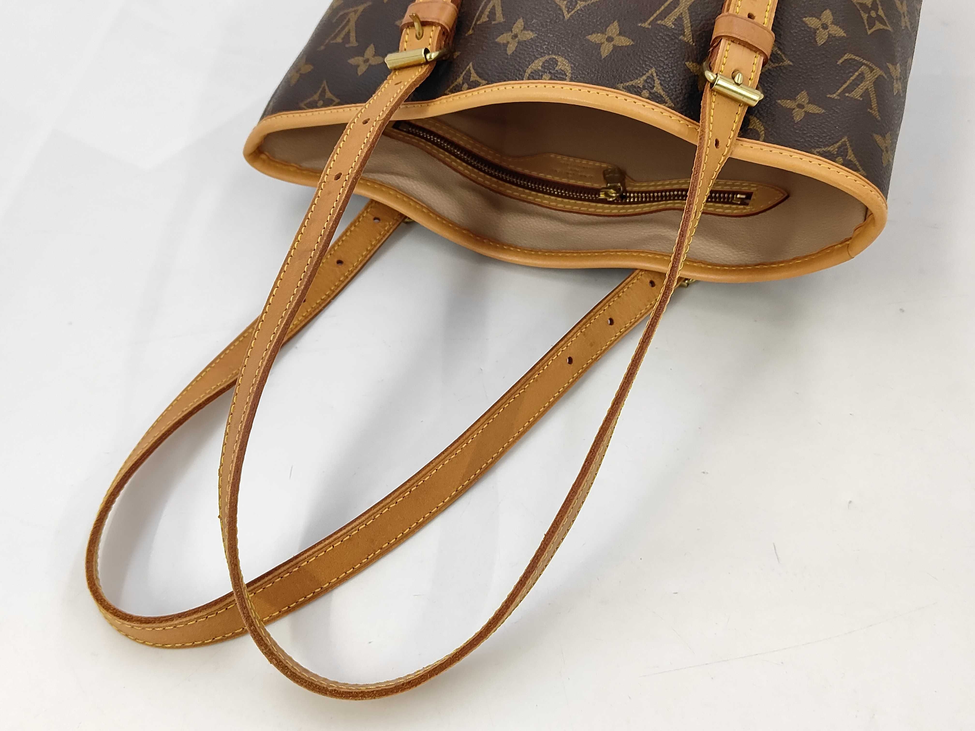 Monogram Bucket GM Shoulder Bag (M42236) - Monogram, W27 x H35 cm. — view 3