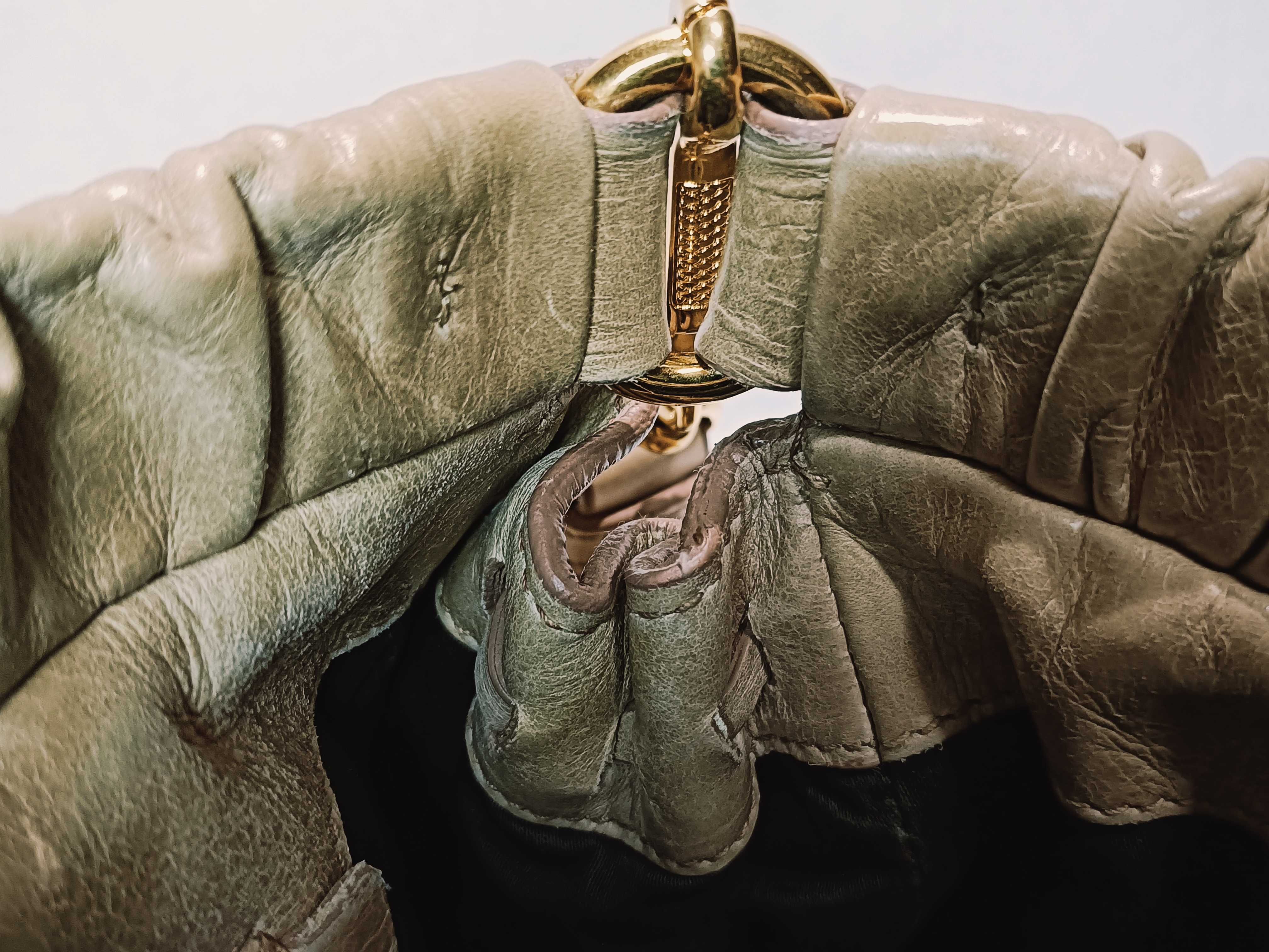 Vitello Luxe 2-Way Leather Shoulder Bag — view 9