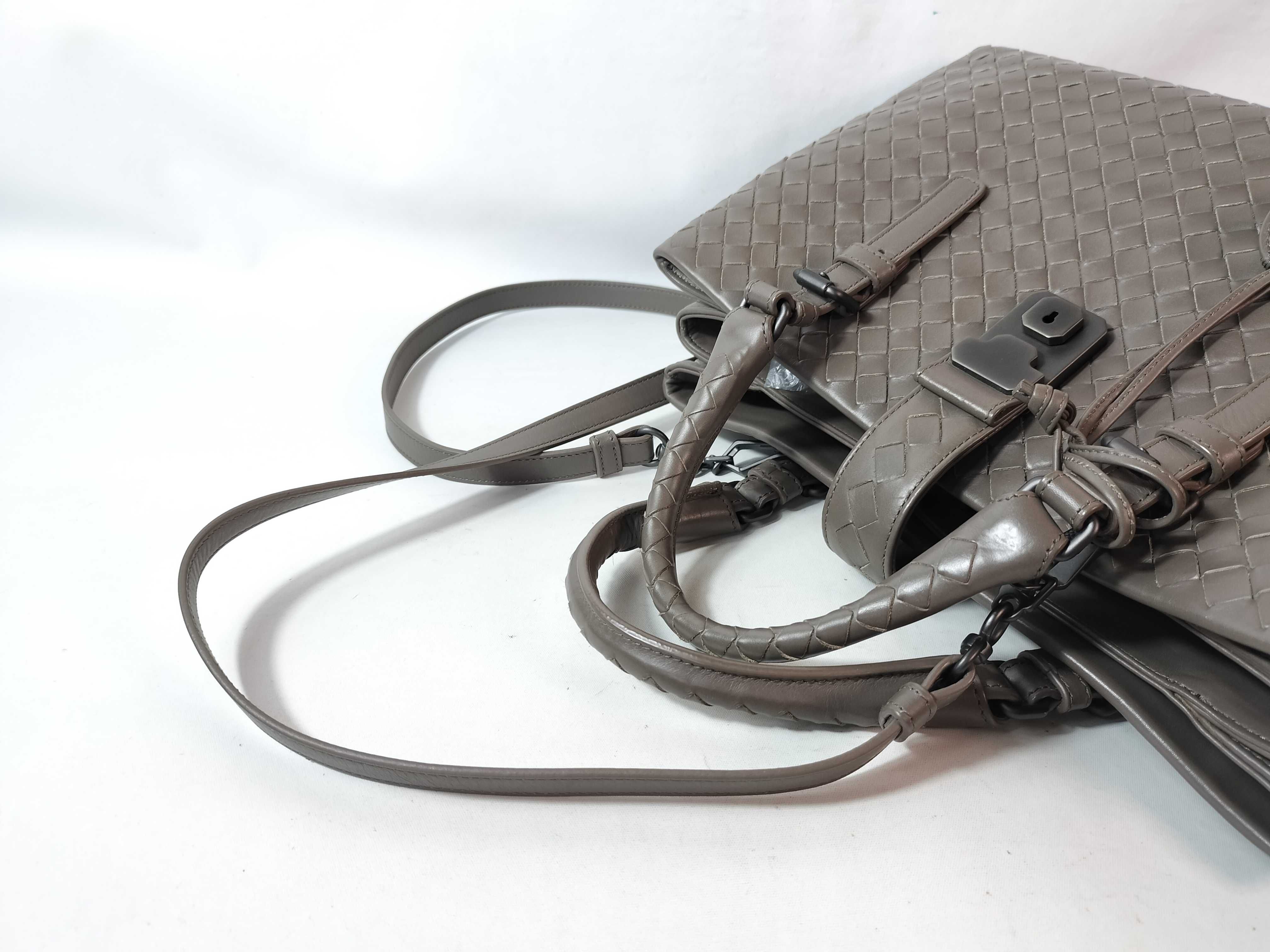 ID- Intrecciato Roma cowskin 2-way Handbag Beige with strap and crampon tote bag — view 3