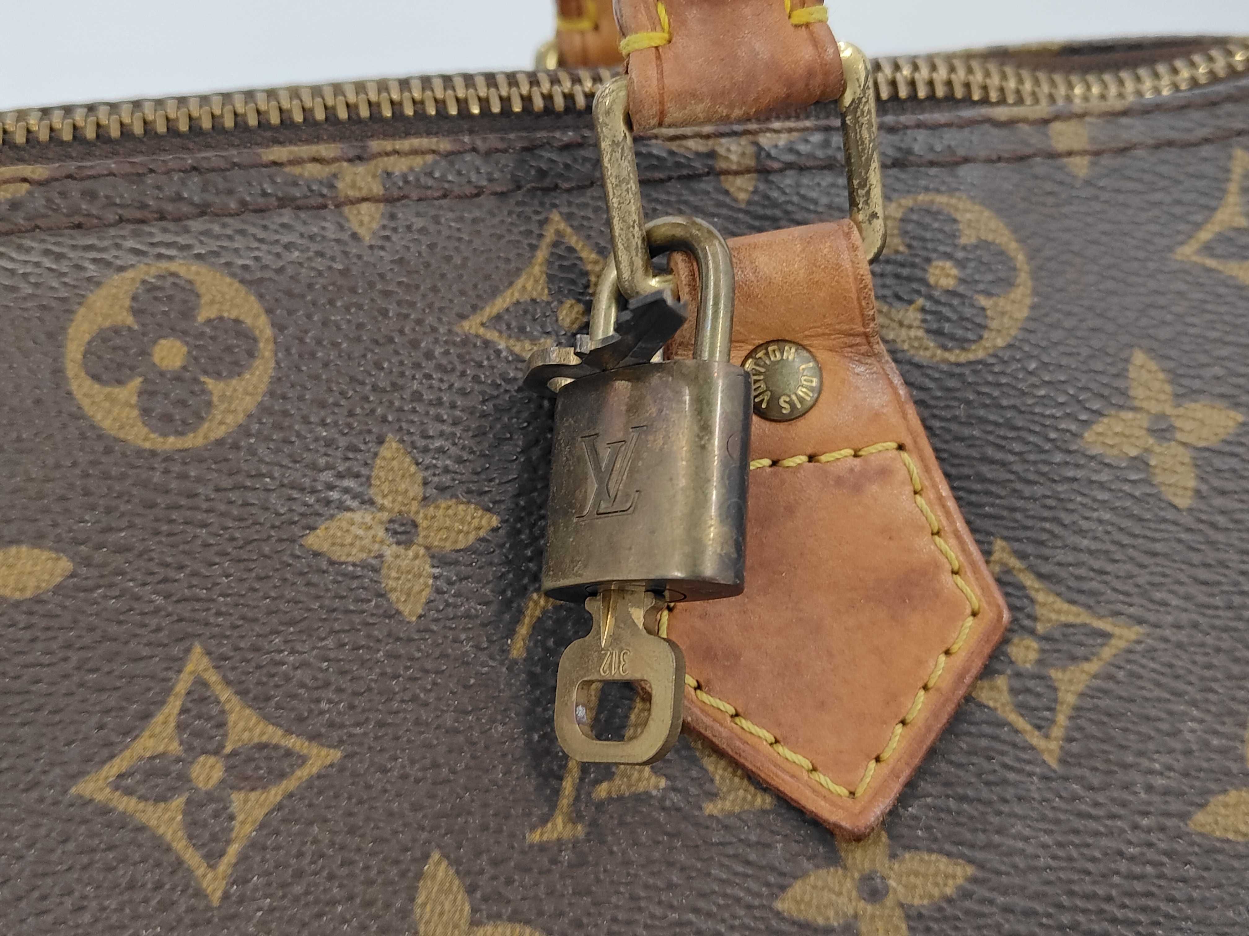 LV Speedy 30 M41526 Monogram Bag — view 3