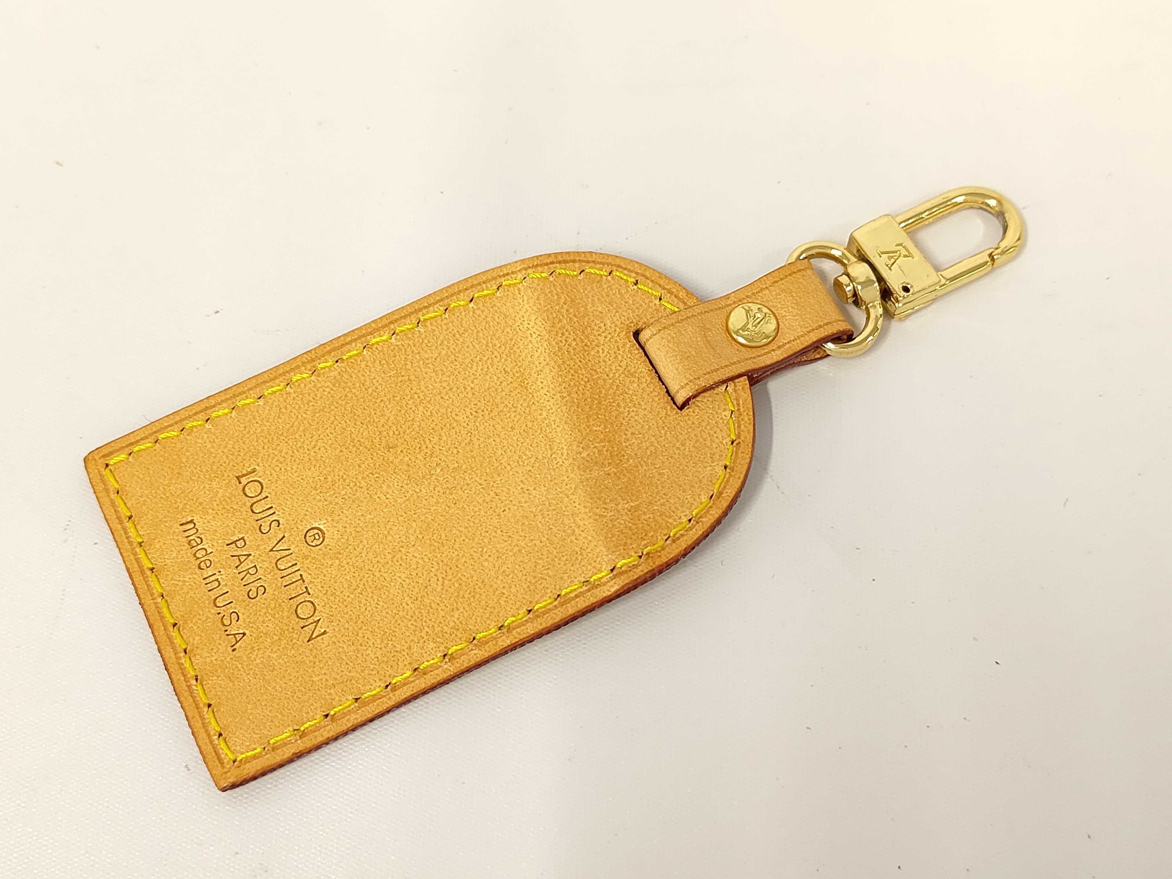 (Louis Vuitton) Takashi Murakami MOCA Limited Neverfull Name Tag and other accessories — view 2
