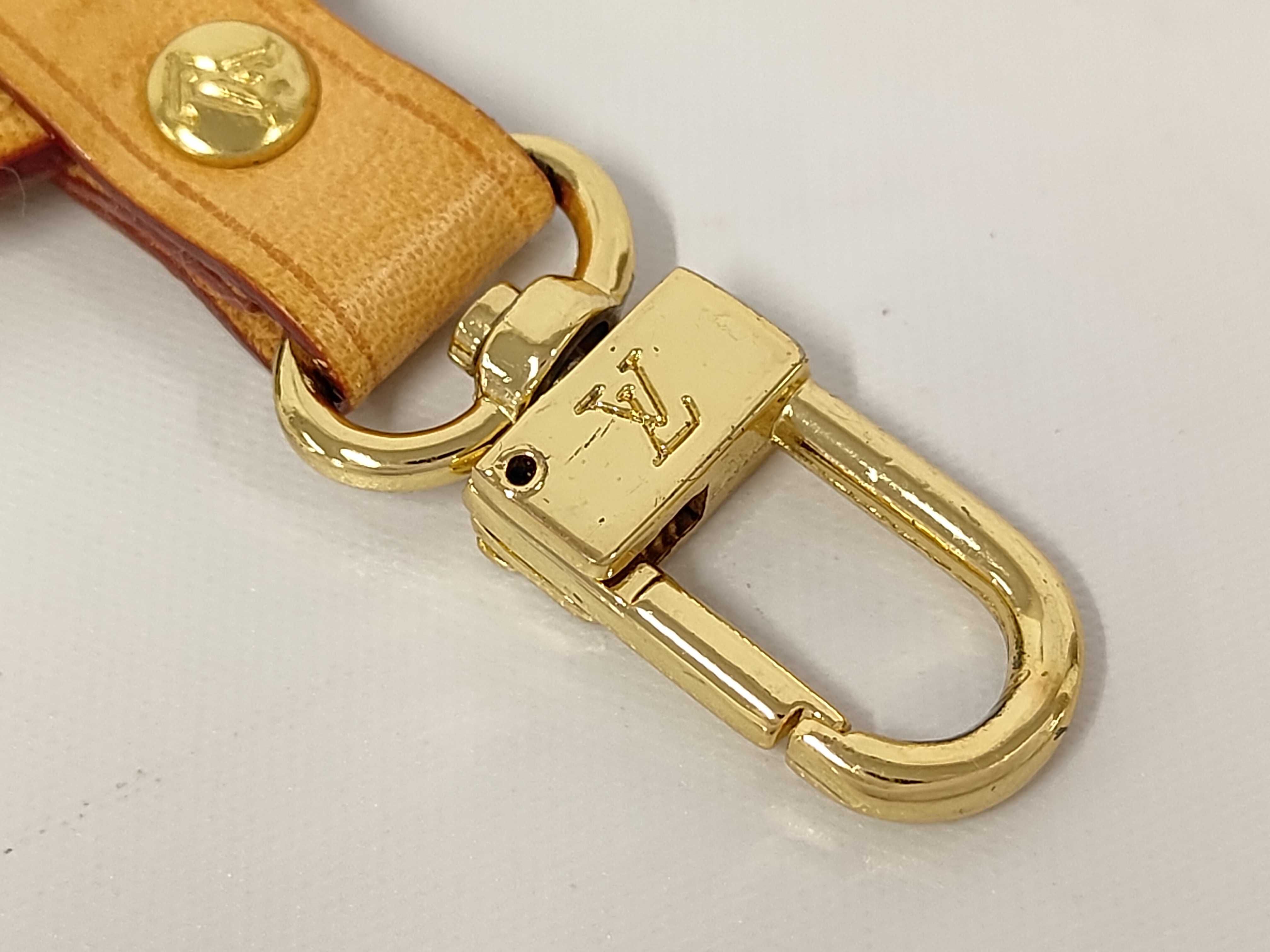 (Louis Vuitton) Takashi Murakami MOCA Limited Neverfull Name Tag and other accessories — view 5