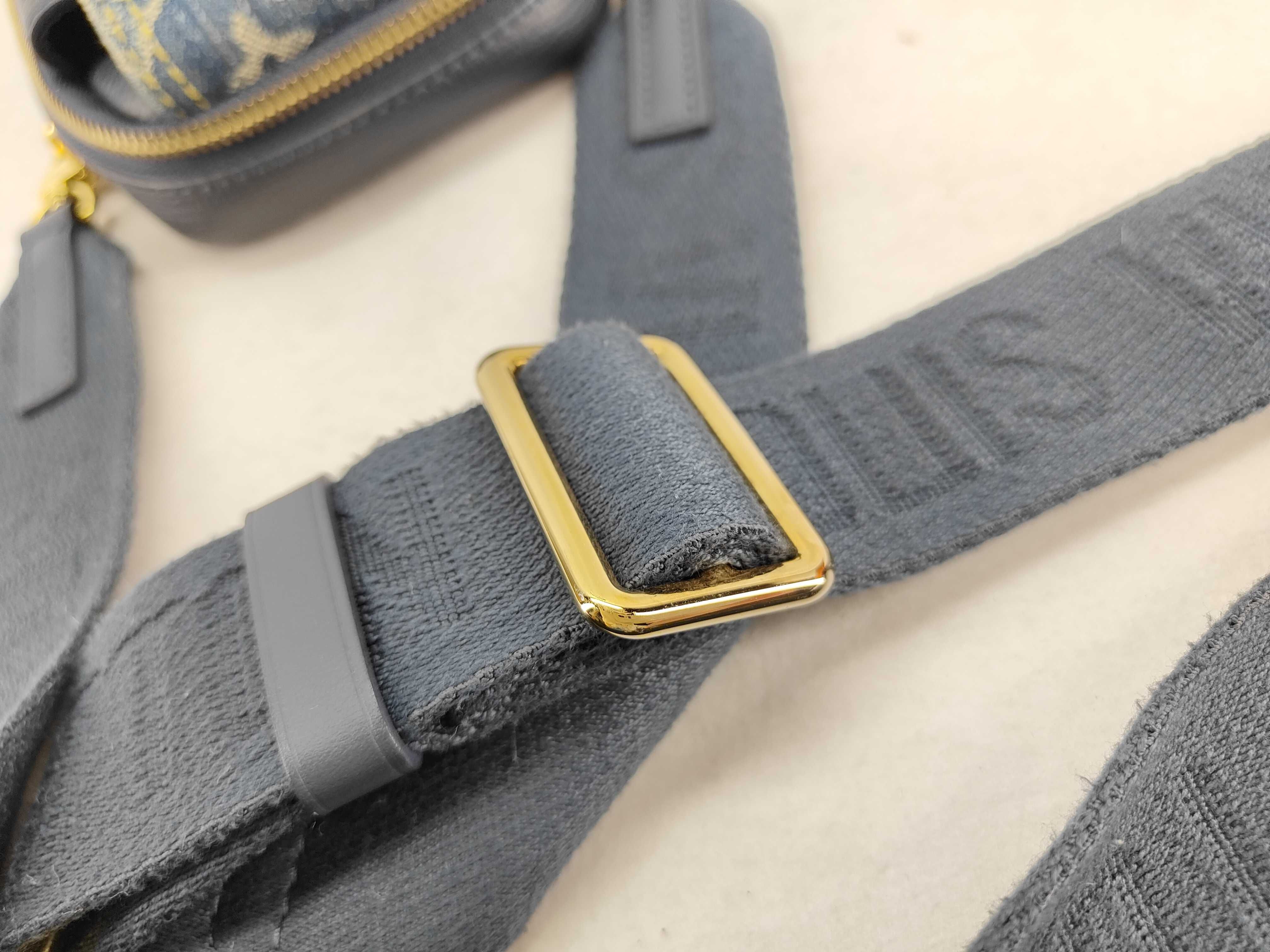 Monogram Denim Louis Vuitton NIGO M81060 Double Phone Pouch Monogram Denim Shoulder Bag with IC Card — view 5