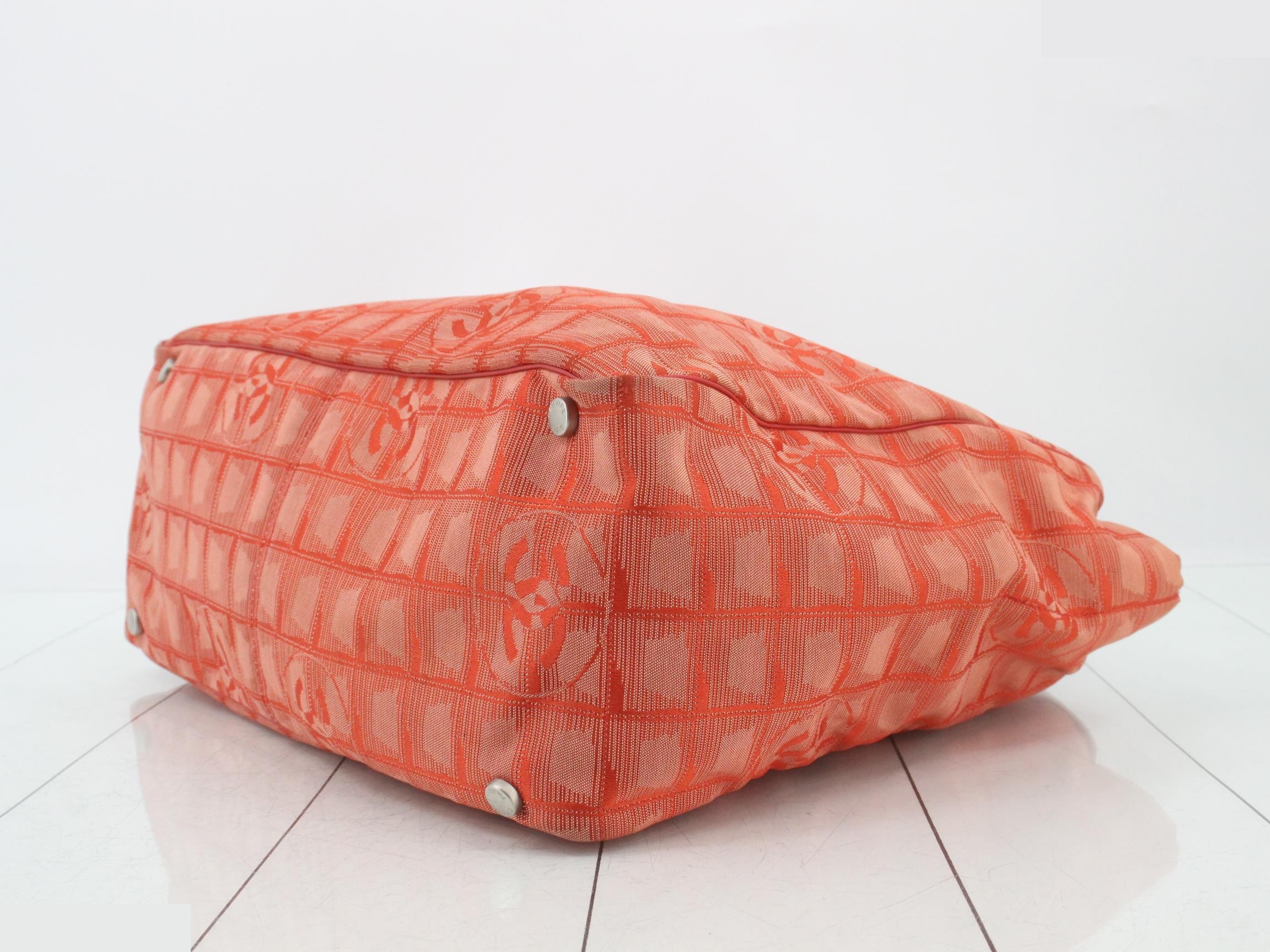Neutra Tote MM — view 6