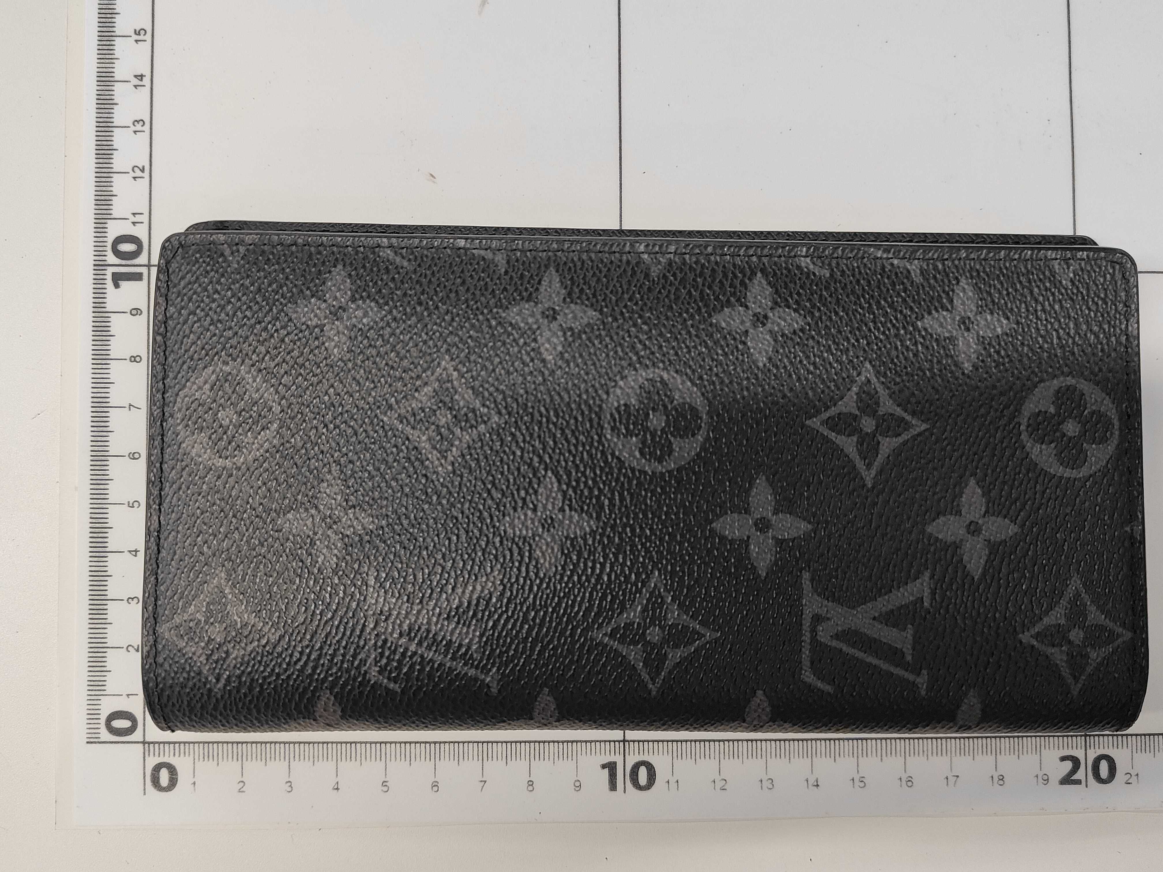 LV Monogram Eclipse Portefeuille Brazza M61697 Wallet with IC — view 2