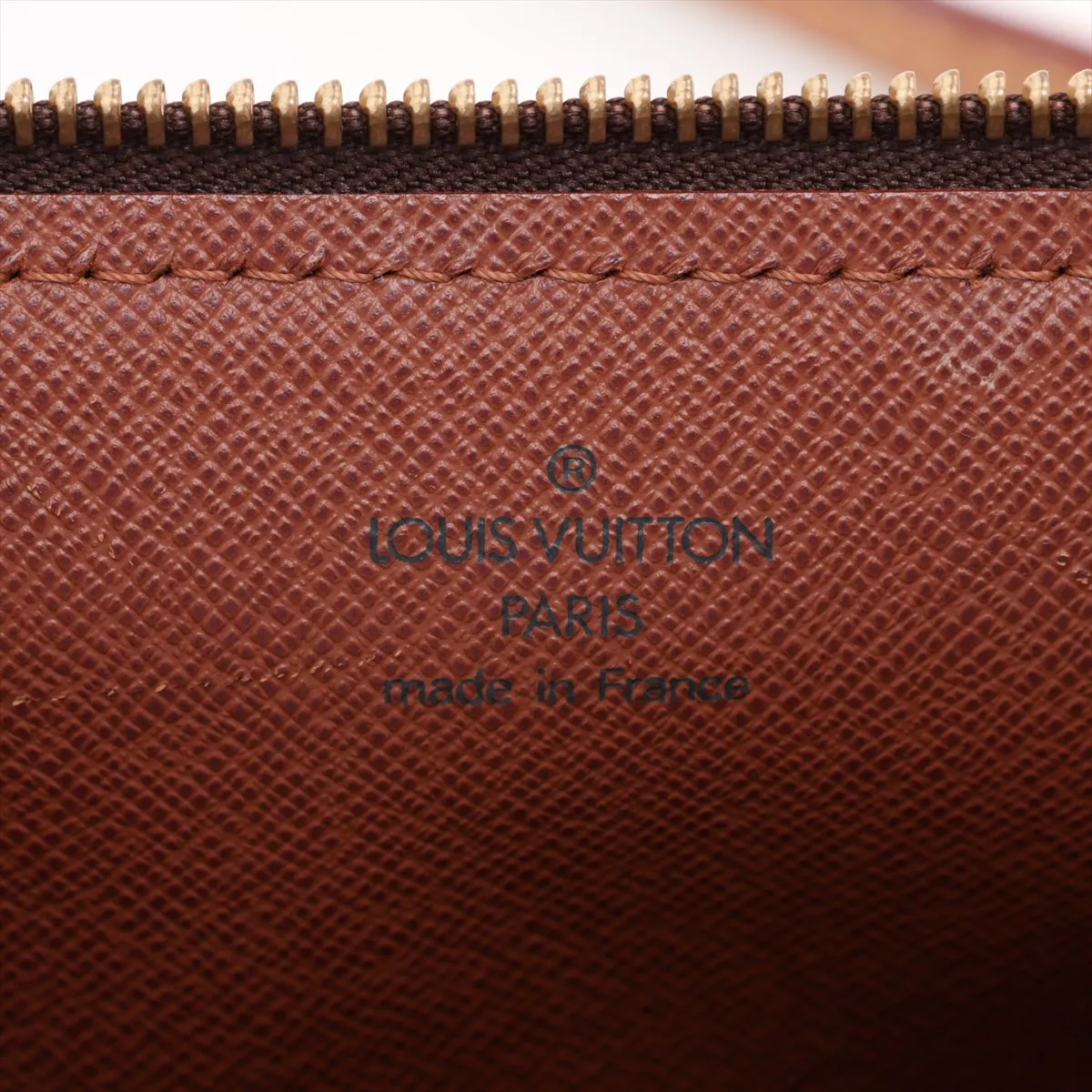 Monogram Papillon 30 M51385 SP0033 Brown Pouch - Discoloration — view 10