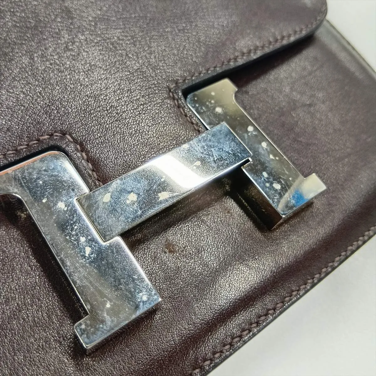 [Individually packaged] Hermes Constance 3 Mini 18 Veau de Lacto Chocolate Silver Hardware C: 2018 — view 12
