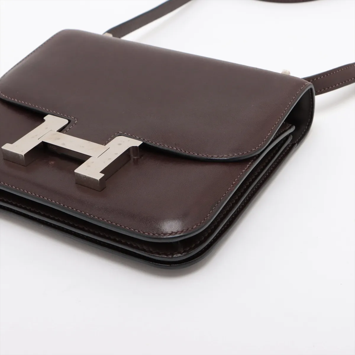 [Individually packaged] Hermes Constance 3 Mini 18 Veau de Lacto Chocolate Silver Hardware C: 2018 — view 3