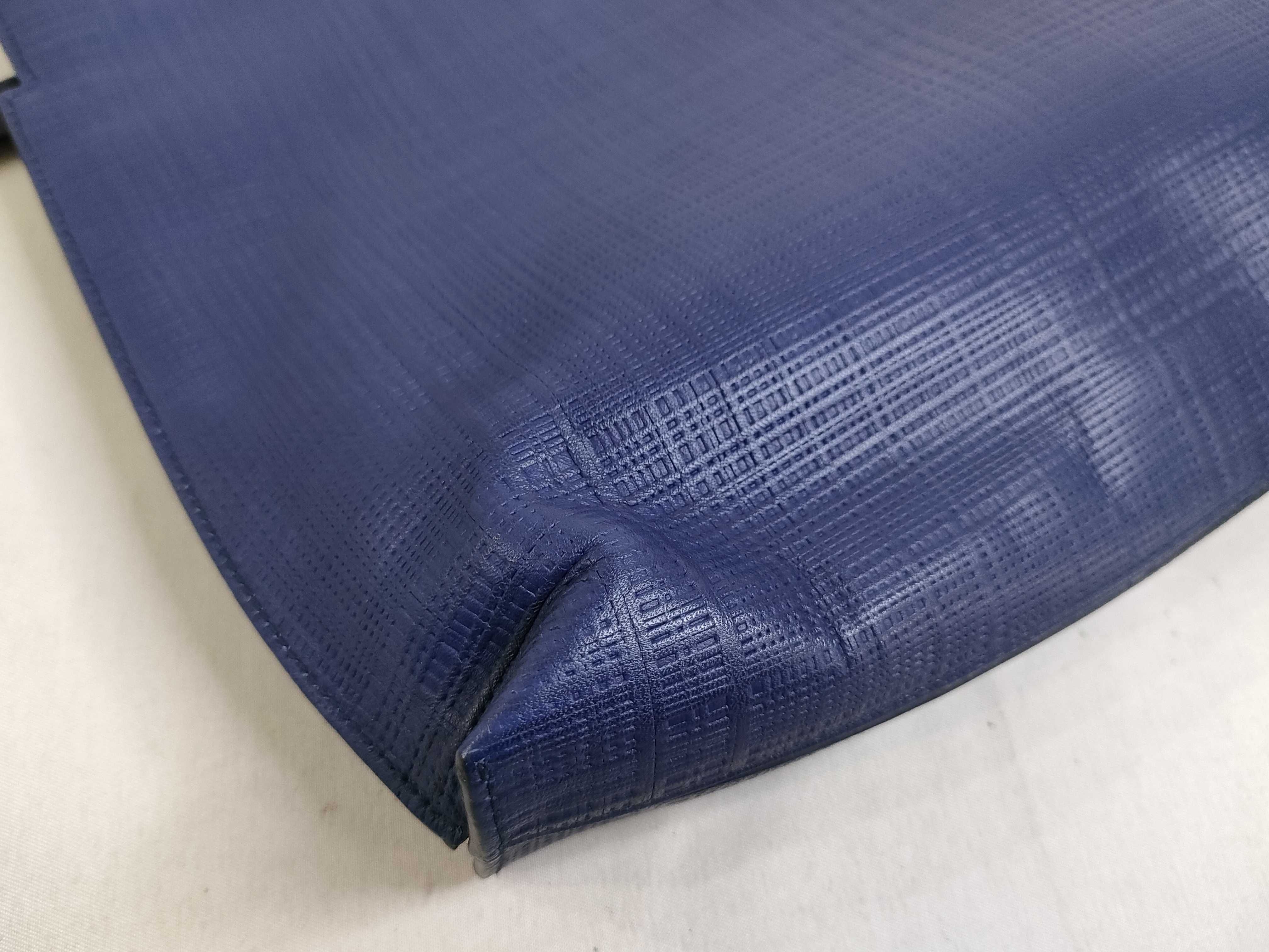 T Pouch, Blue, 101.88.K05 (Pouch) — view 12