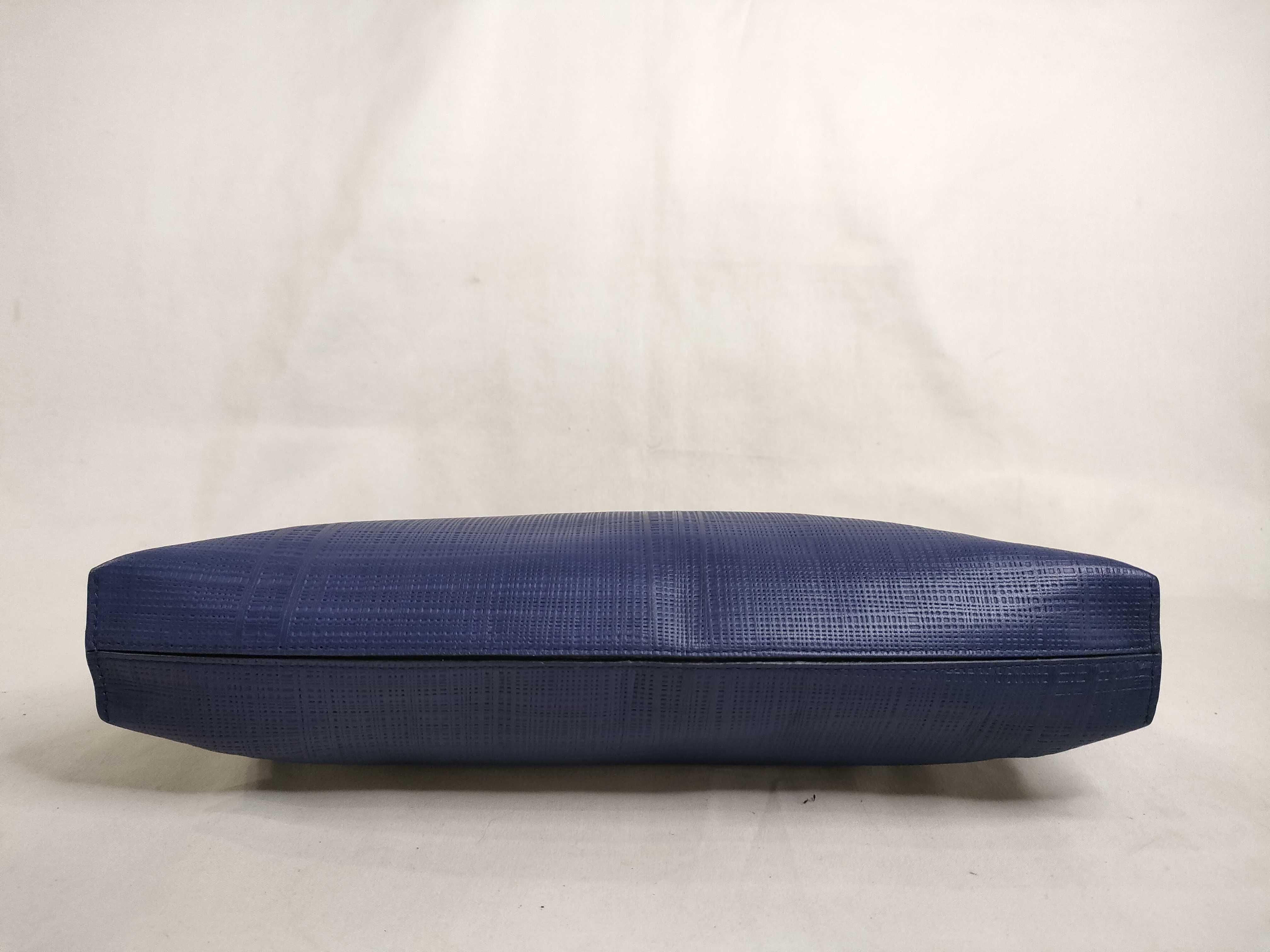 T Pouch, Blue, 101.88.K05 (Pouch) — view 4