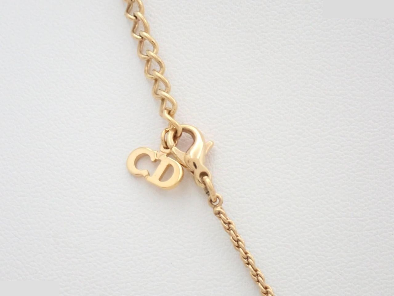 Other line: Precious metals, necklaces, pendants, neck circumference approximately 47cm. — view 2