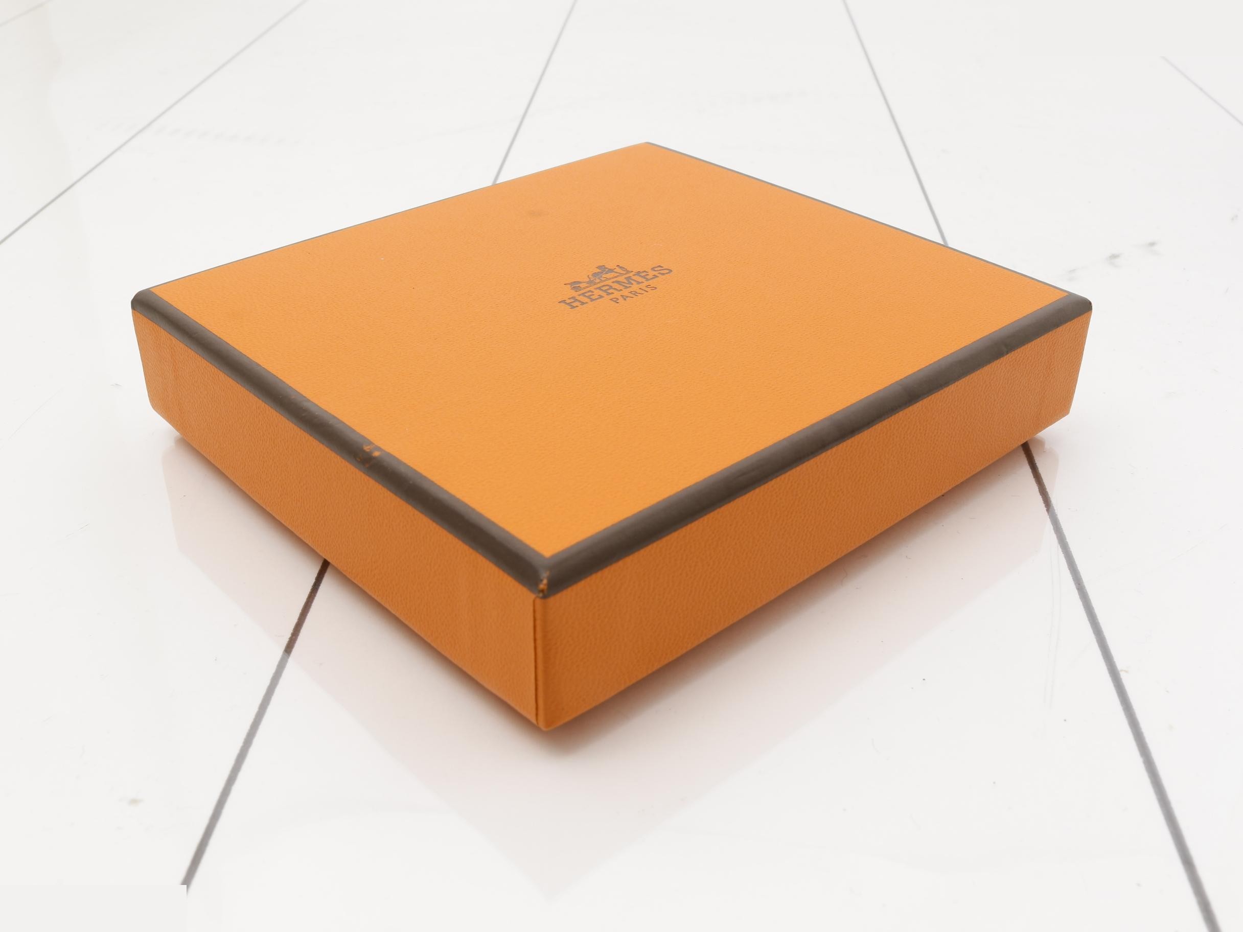Diabolo Card Case ( R stamp) - Veau Epsom Leather — view 5