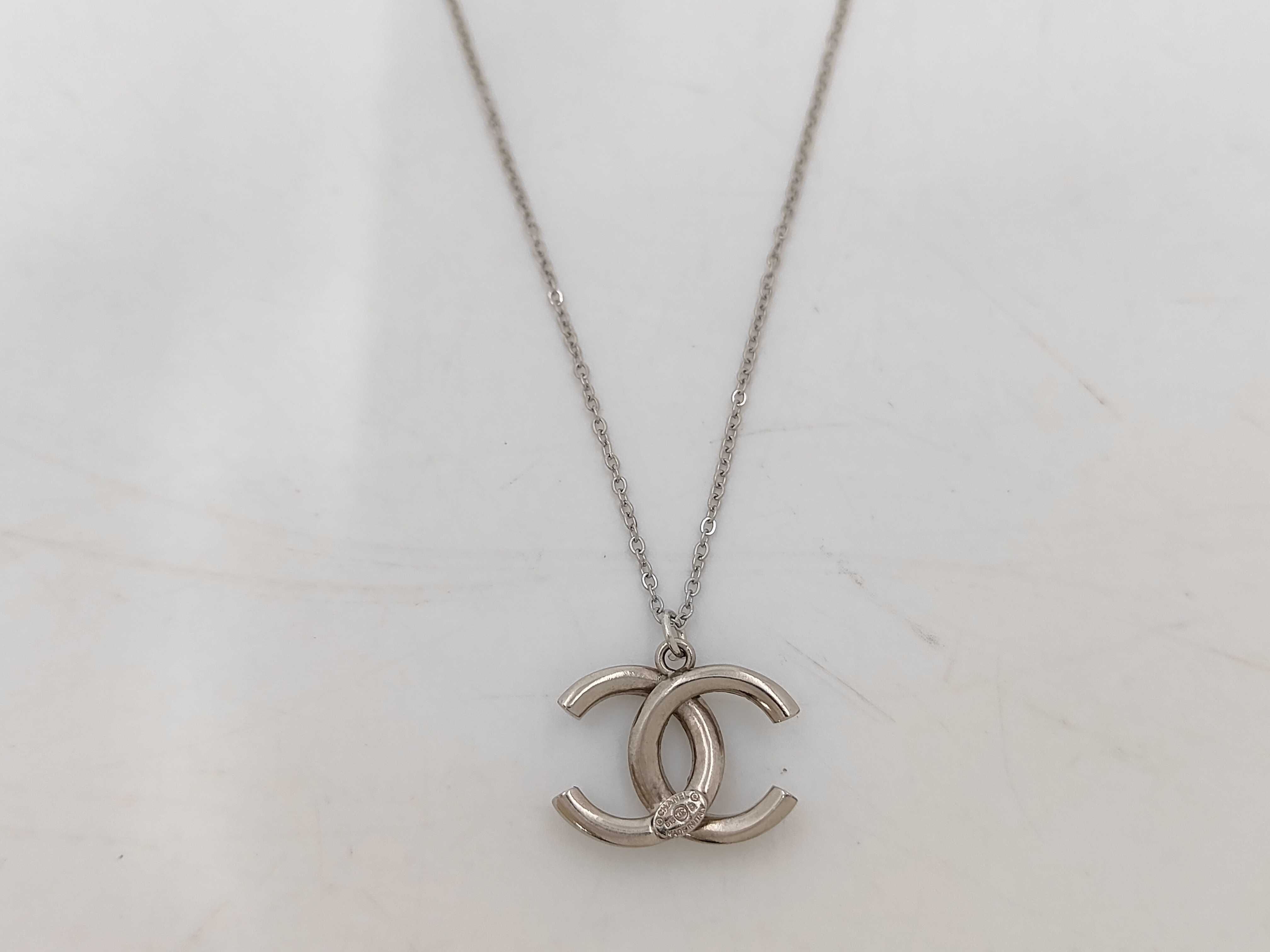 Coco Mark Silver Necklace B15B — view 2