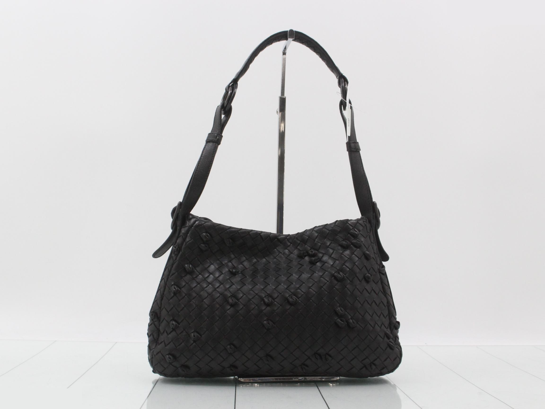 Intrecciato (bag) - One-shoulder bag - Black — view 2
